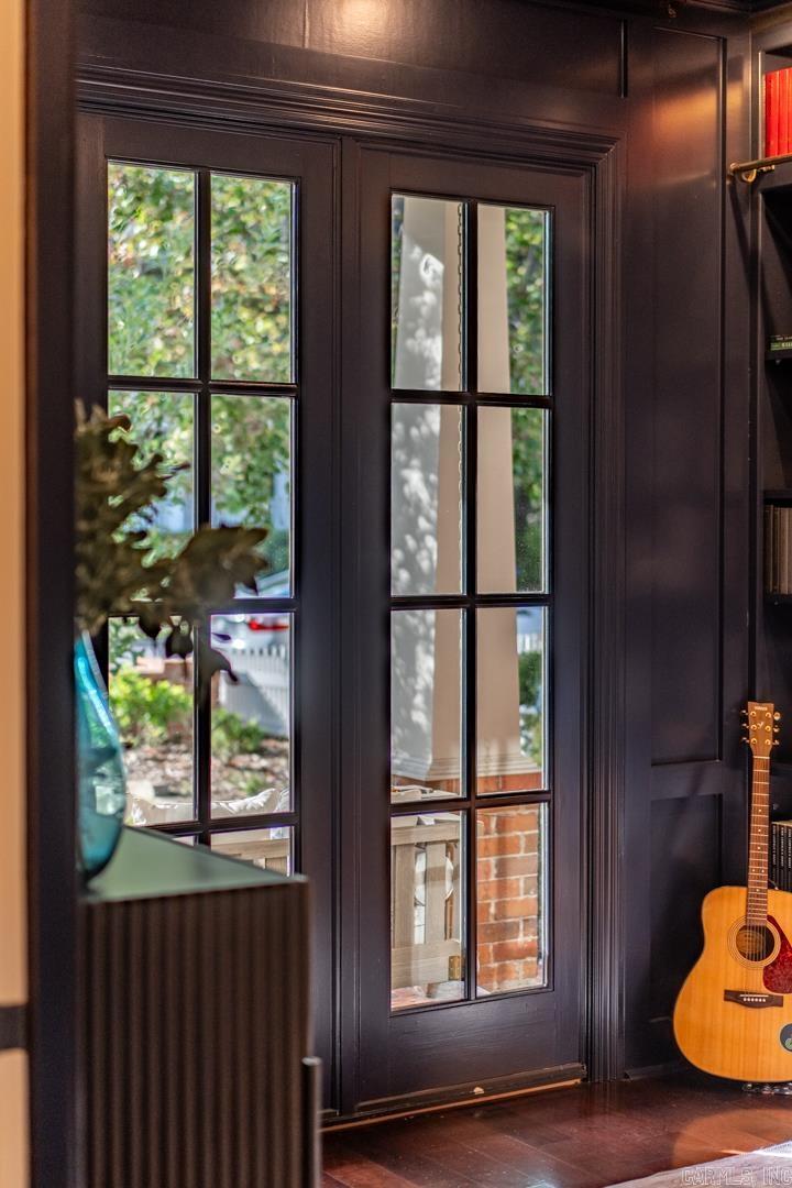 ENGLEWOOD - Residential