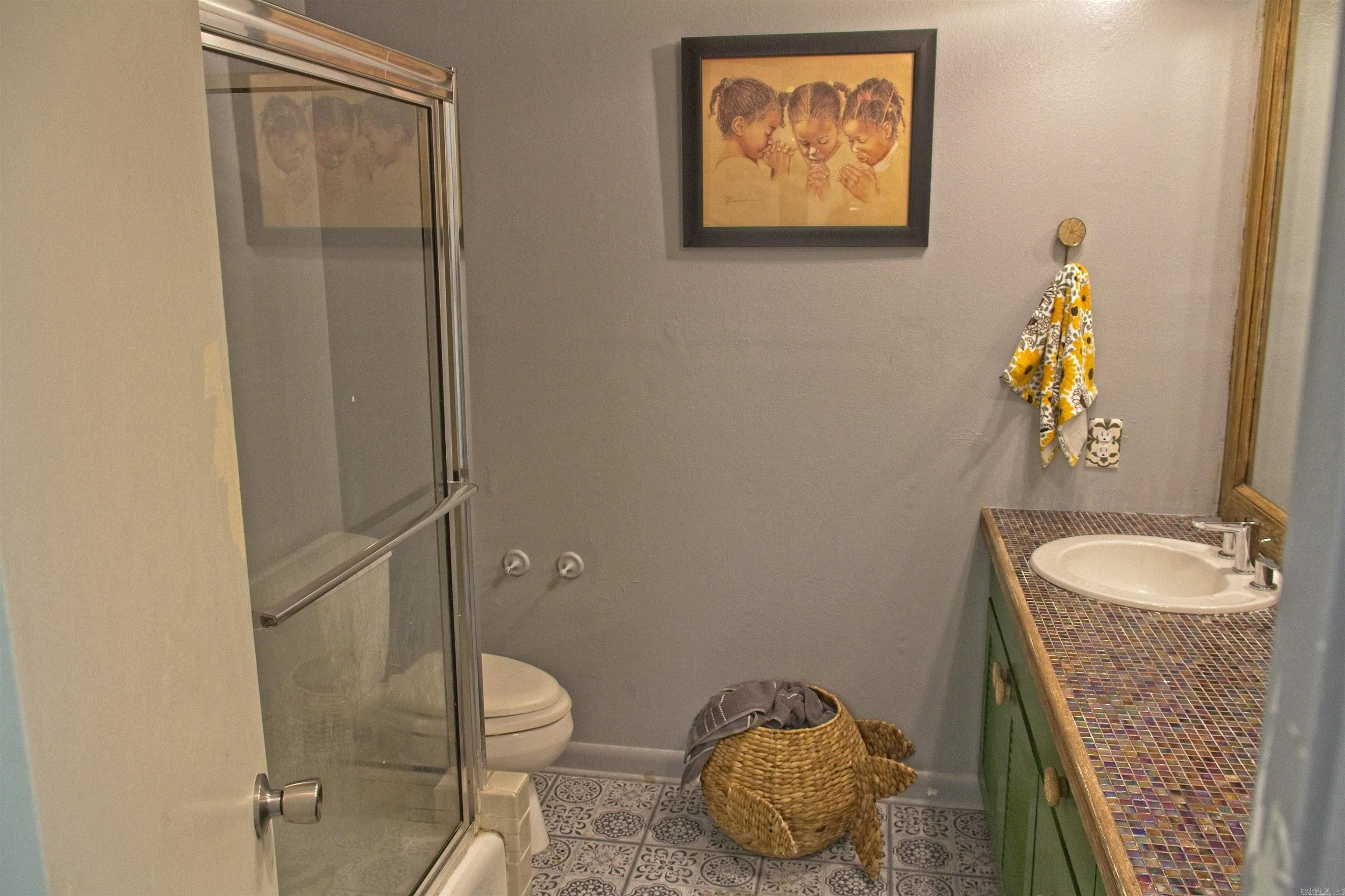 SHADY VALLEY - Residential