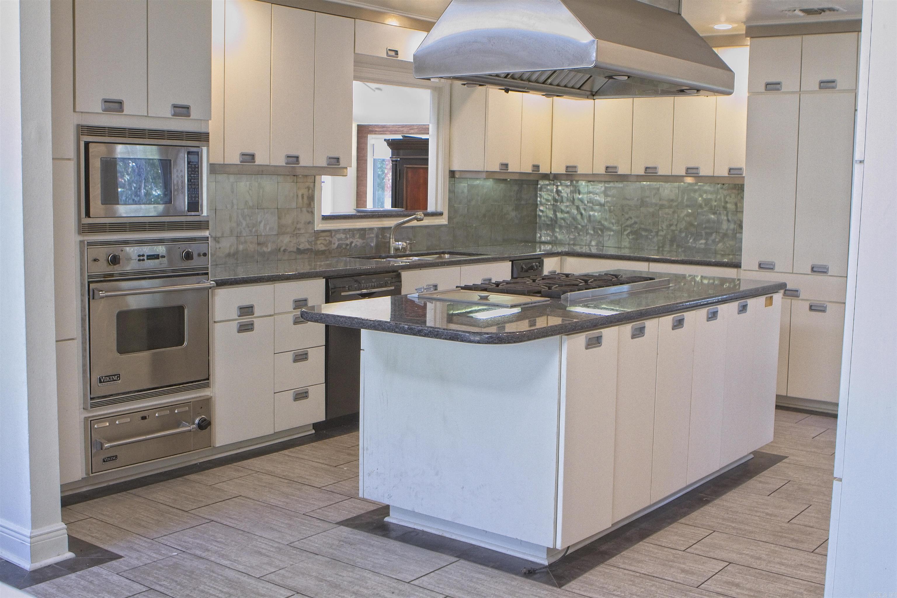 SHADY VALLEY - Residential