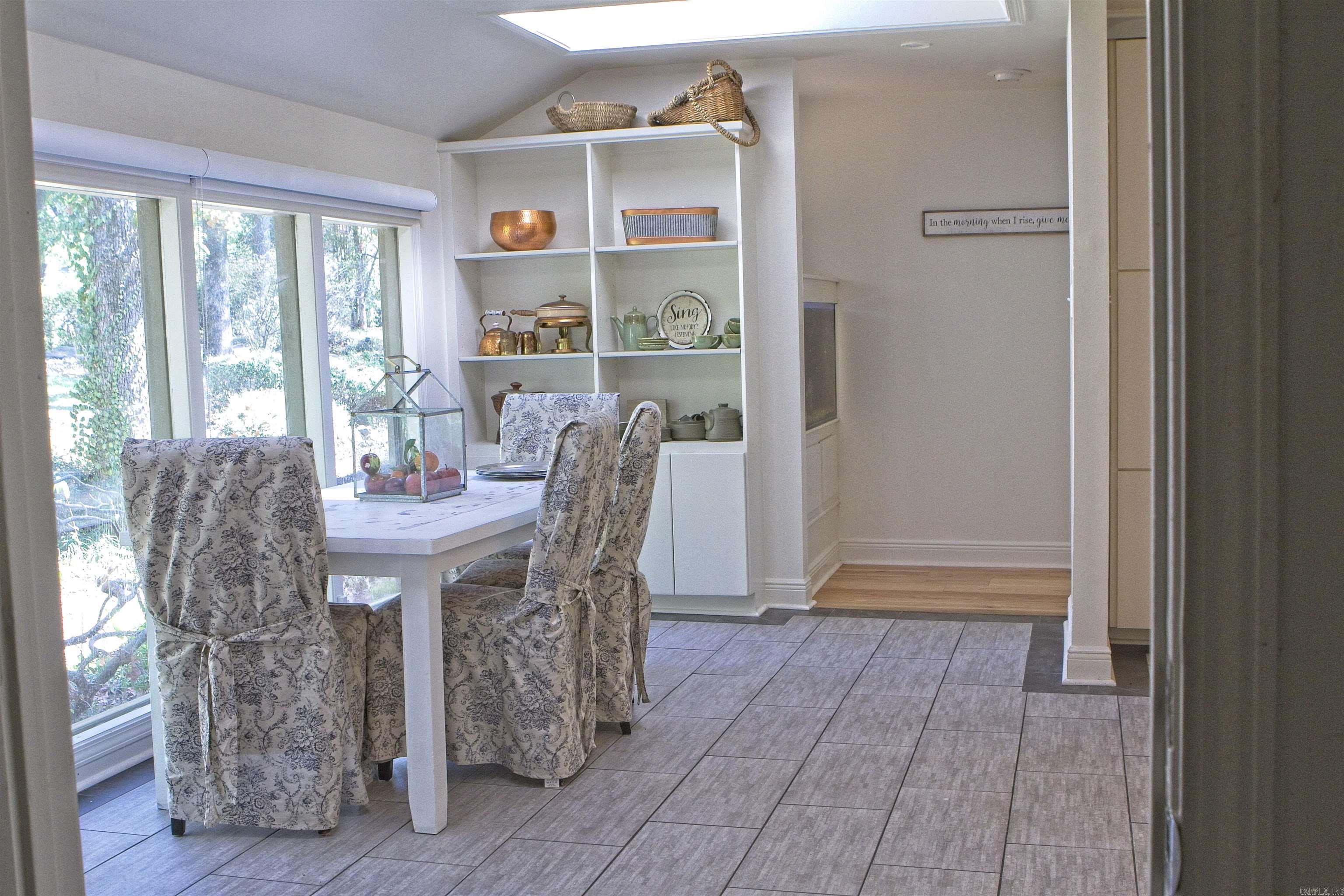 SHADY VALLEY - Residential