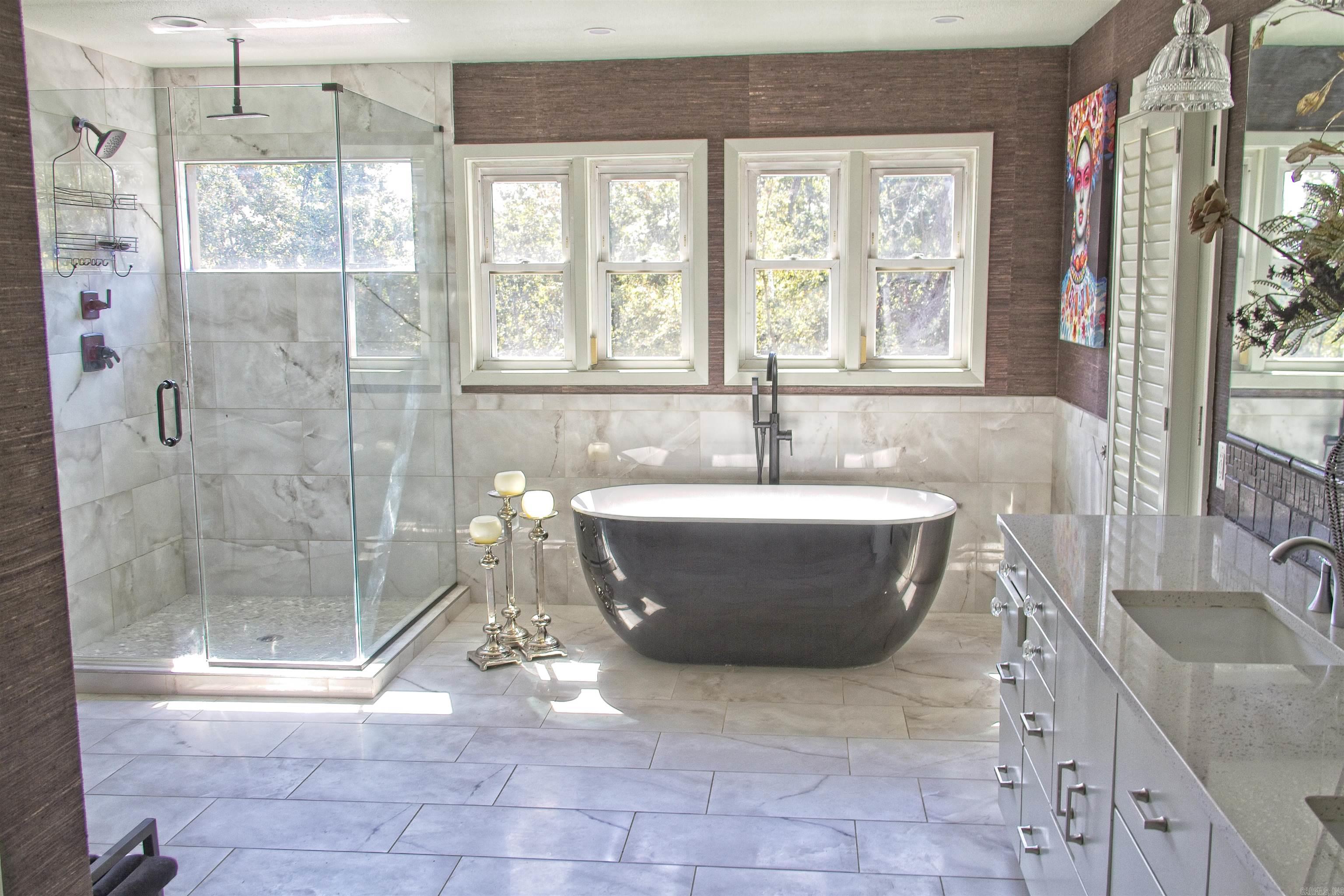 SHADY VALLEY - Residential