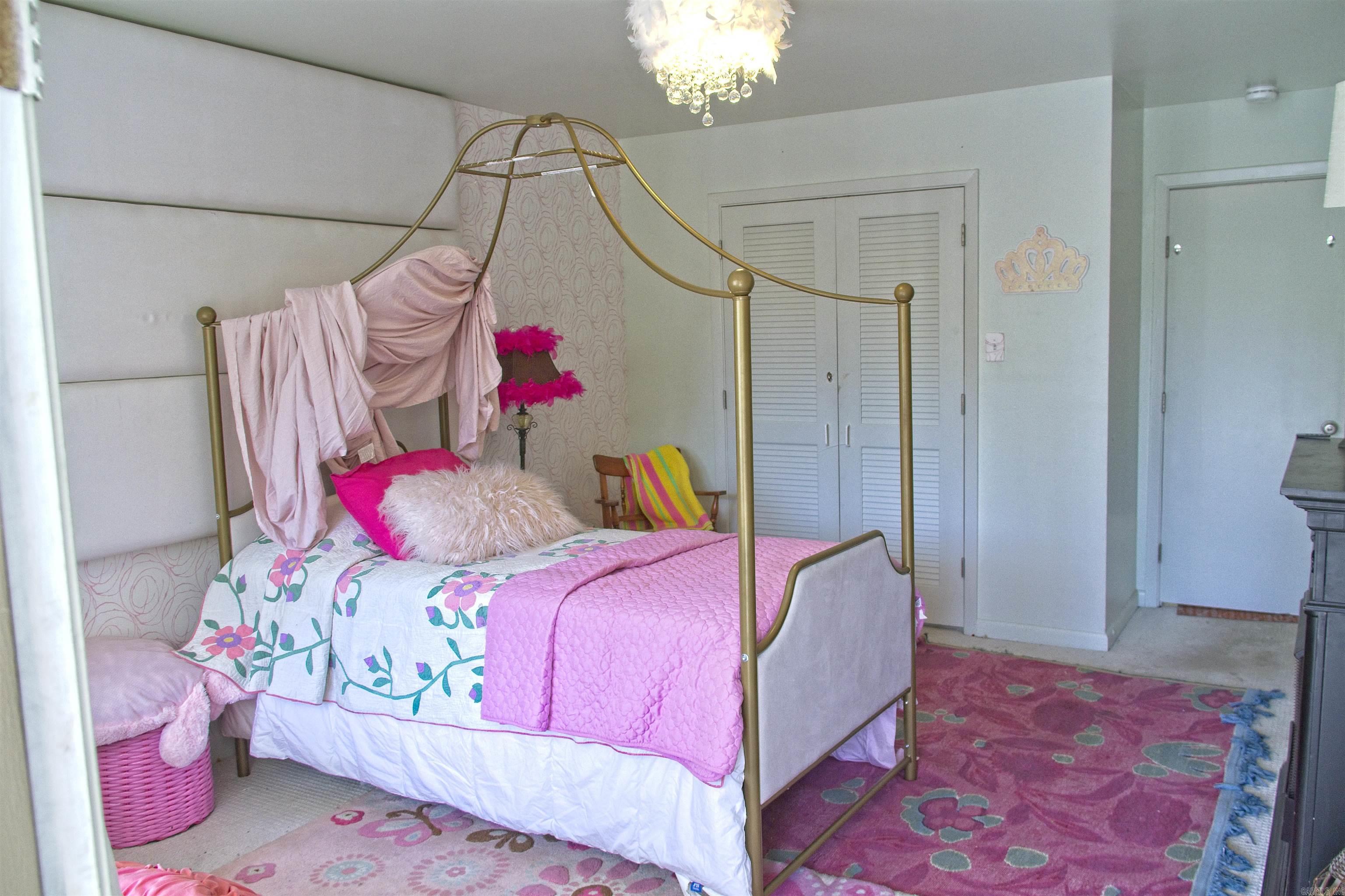 SHADY VALLEY - Residential