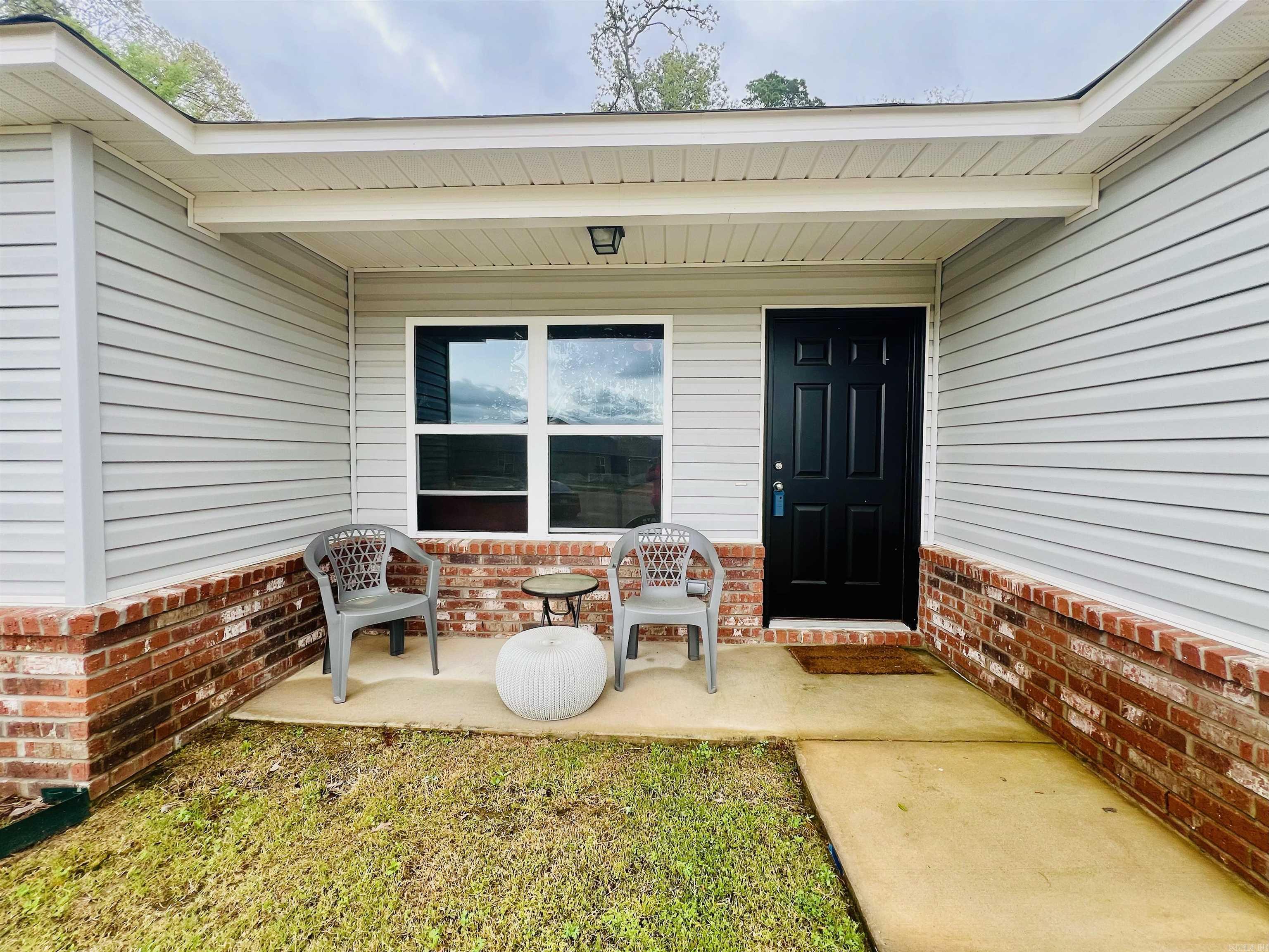 HILLDALE CROSSING - Residential