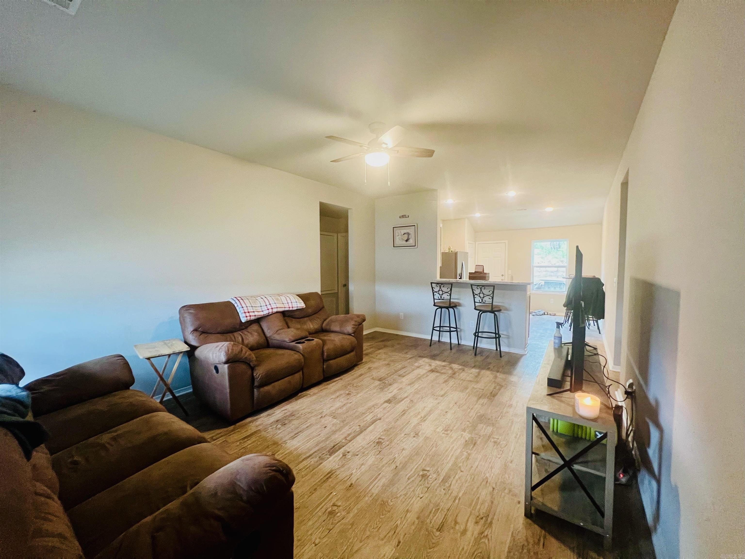 HILLDALE CROSSING - Residential