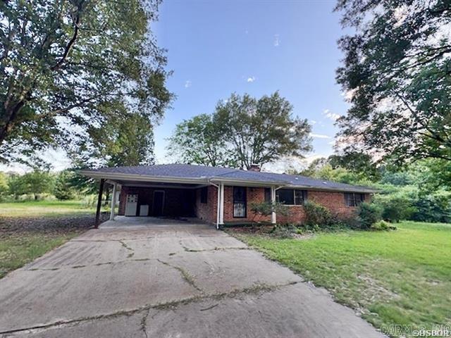 MALVERN - FORD Dr - $174,900!! 3BR 2 bath 1408 sf on 2 acres of pretty property! home is shaded by mature trees offering nice curb appeal, privacy and serene living!! rural setting yet has location within beautiful Oakdale Acres S/D & not too far back into Malvern to access I-30 toward Little Rock going North and Texarkana & Dallas going South! separate large det workshop providing lots of additional storage, fenced backyard and pond at back of property are just a few of the exterior amenities; recent updates include kitchen, paint & new carpet & LVP flooring throughout the house with new roof in 2025!! 2 acres gives opportunity to have a garden, pet run, all kind of outdoor activities or even additional buildings; Owner occupied offers prioritized by HUD First Look period applies for first 30 days; no seller disclosure - sold AS-IS