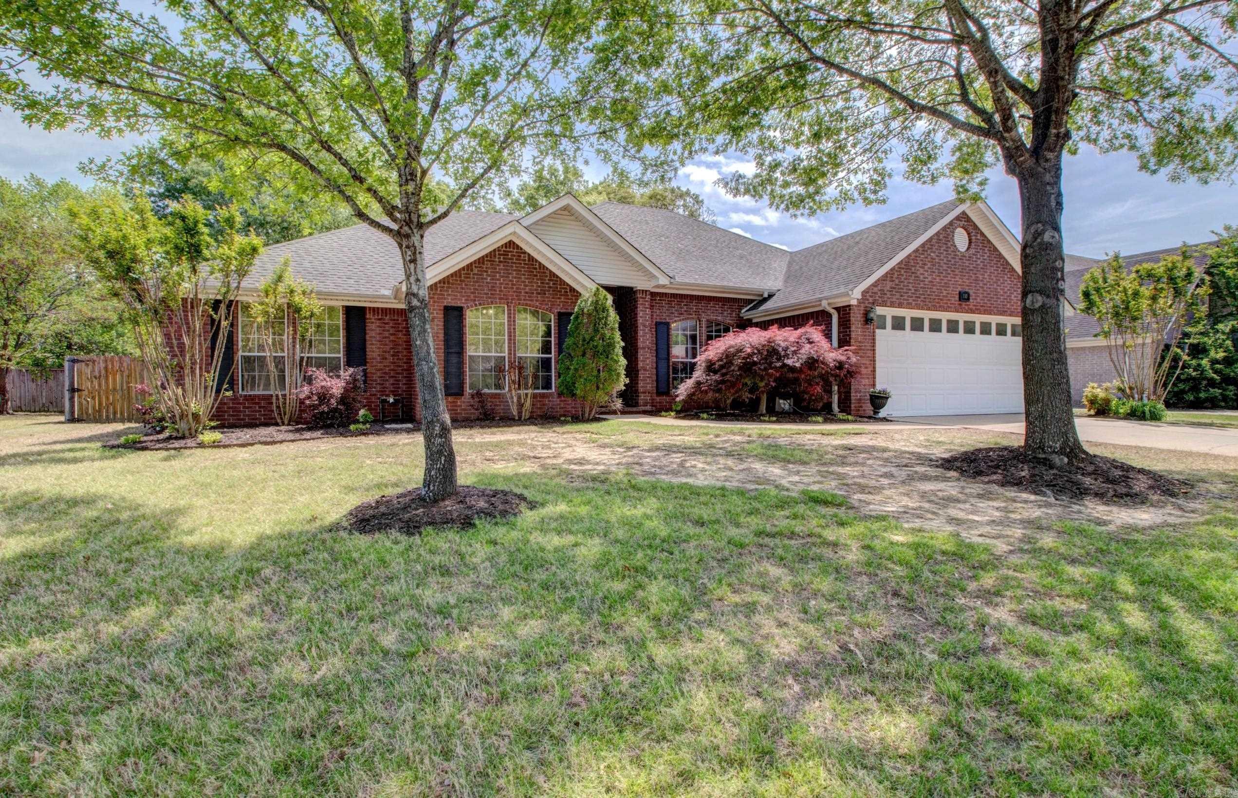 Great 5bed 3bath home on cul de sac close to Jim Stone Elementary. Home features an open updated kitchen/dining area with Quartz countertops, formal dining room, two car garage (with storm shelter) fully fenced backyard, tankless water heater, updated tile shower in master bedroom which also features a double vanity, 500+ square feet heated and cooled sunroom. Backyard is tree shaded with extra landscaping, a garden spot and rock patio which is perfect for grilling. 5th bedroom could also be used as an office/exercise room. Two of the bedrooms have their own bathroom with the hall bath having double sinks. Agents see remarks.