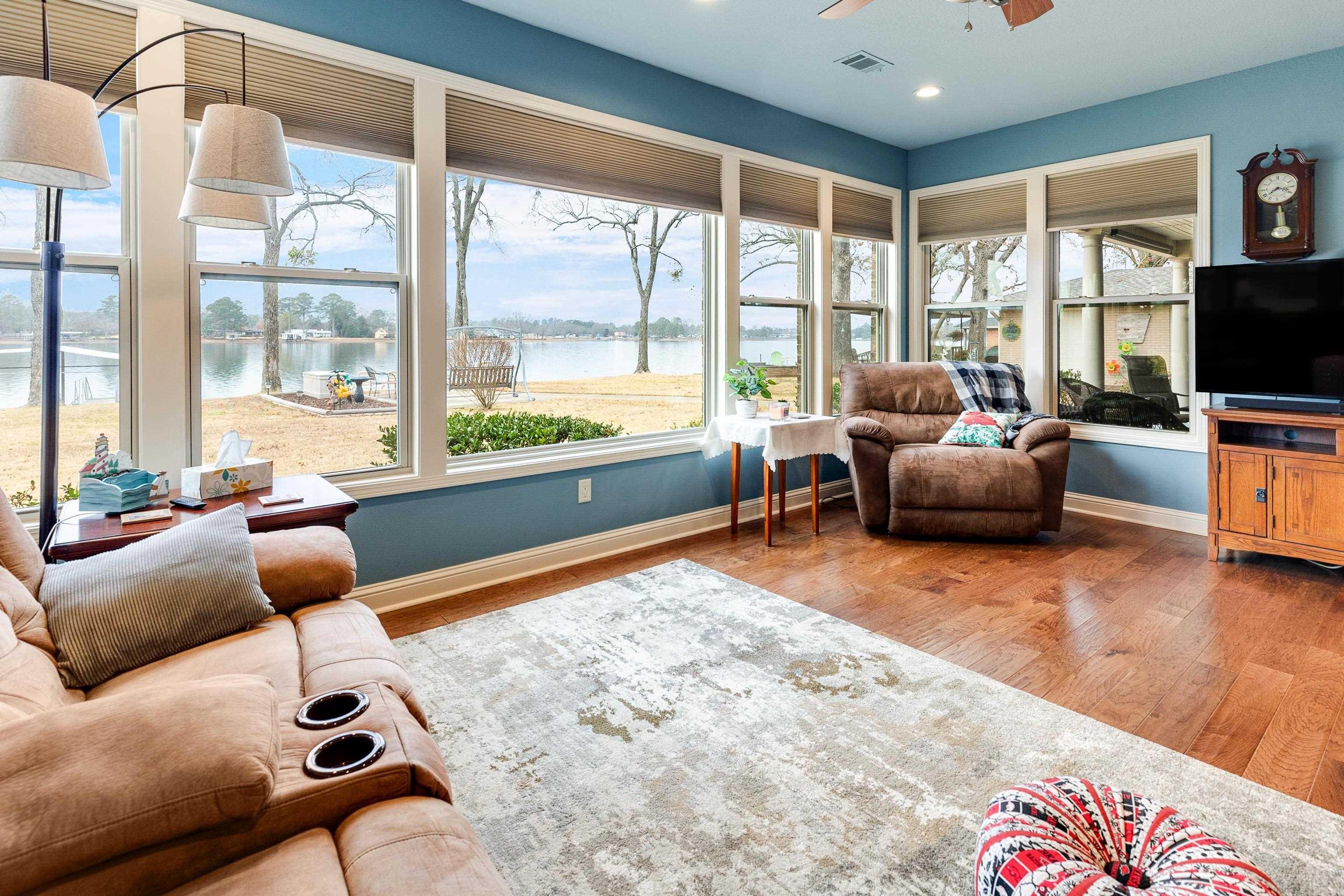 CAROLINE ACRES - Residential