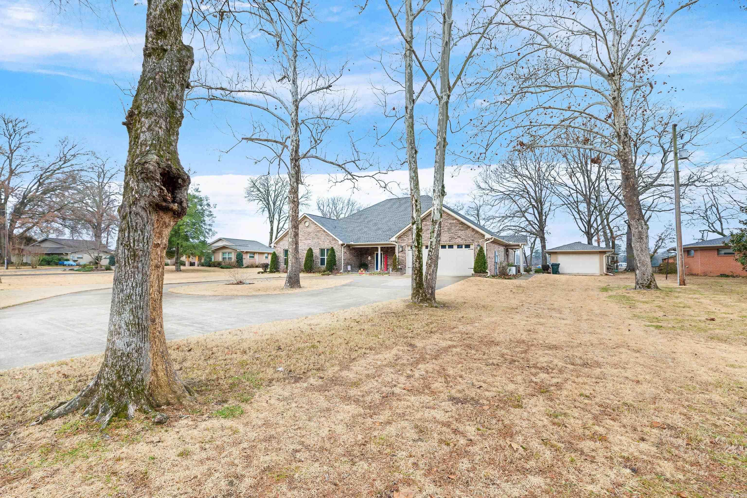 CAROLINE ACRES - Residential