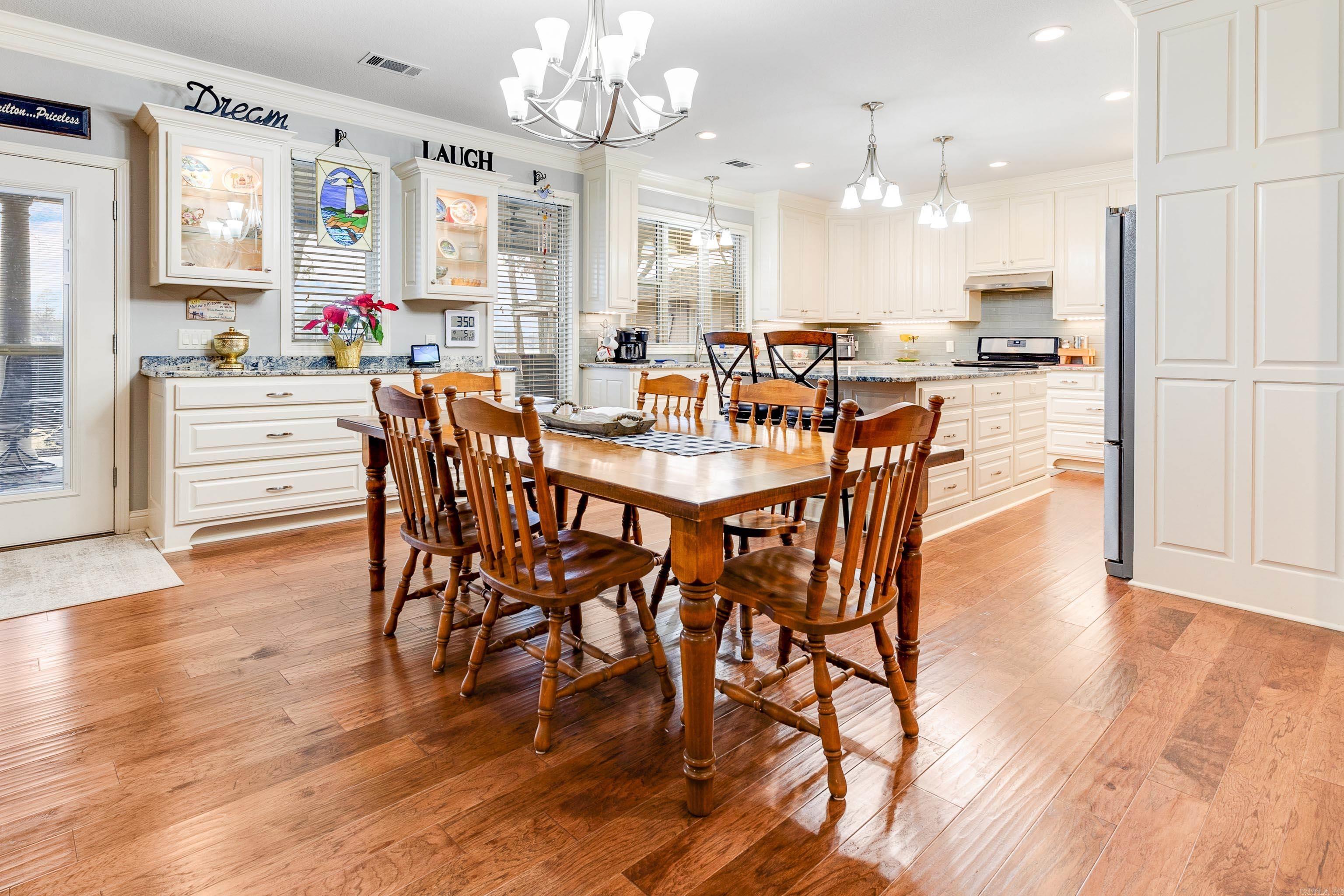 CAROLINE ACRES - Residential