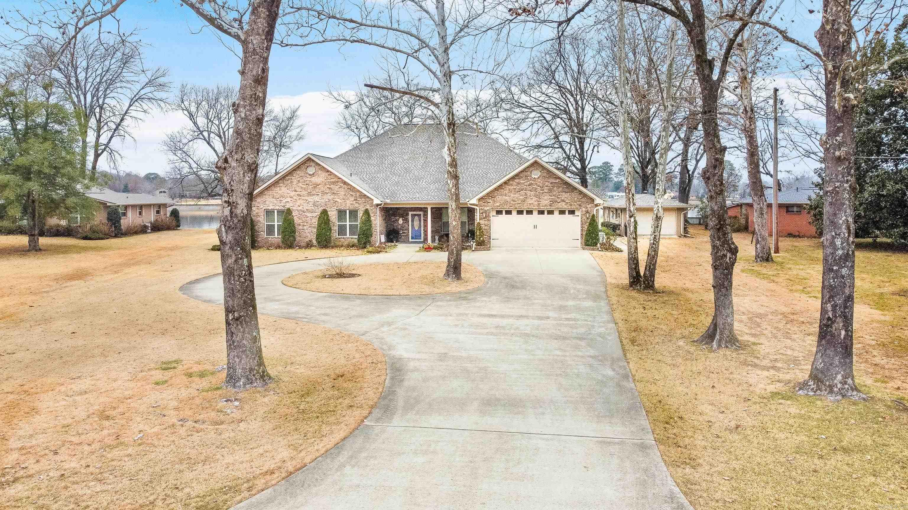 CAROLINE ACRES - Residential