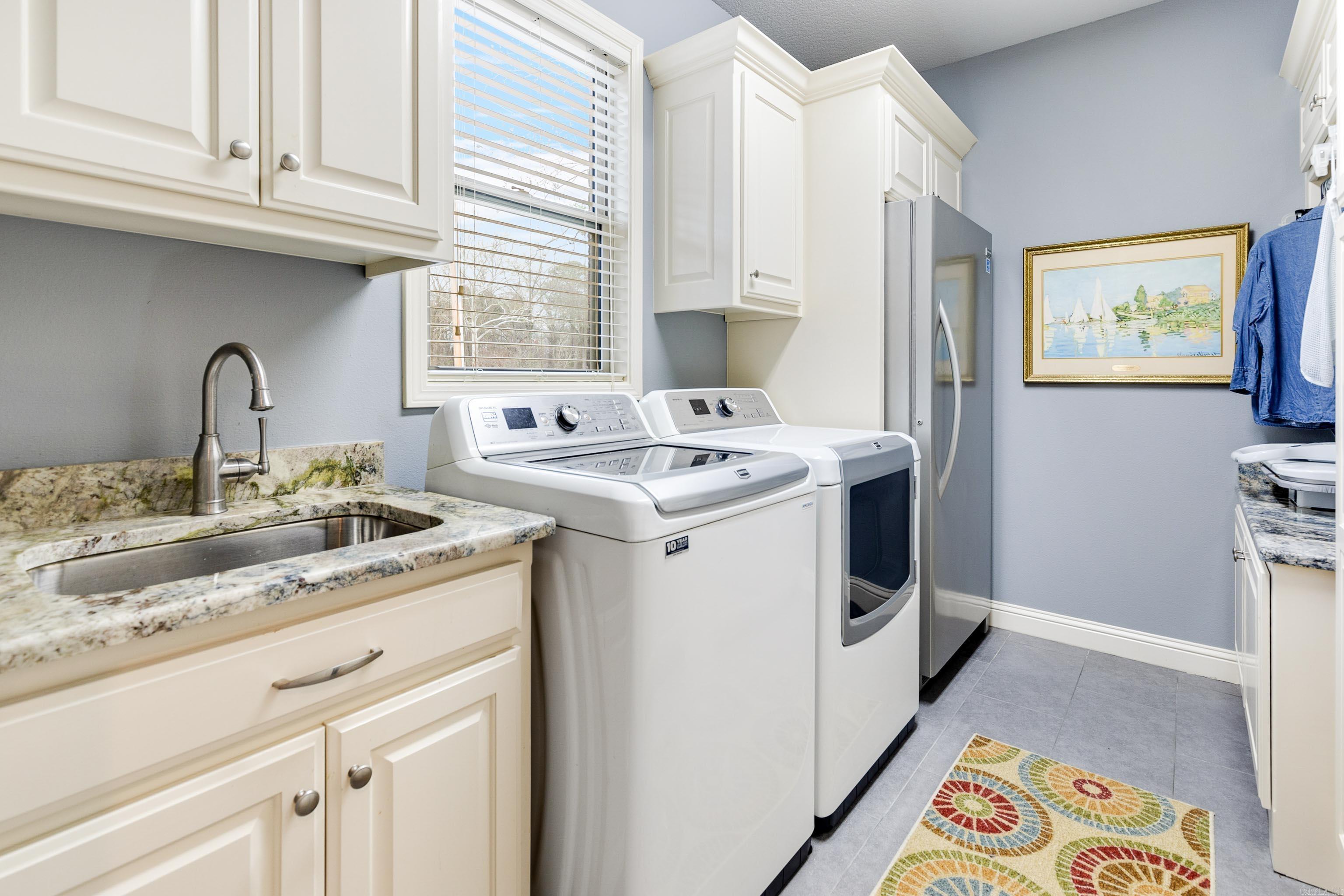 CAROLINE ACRES - Residential