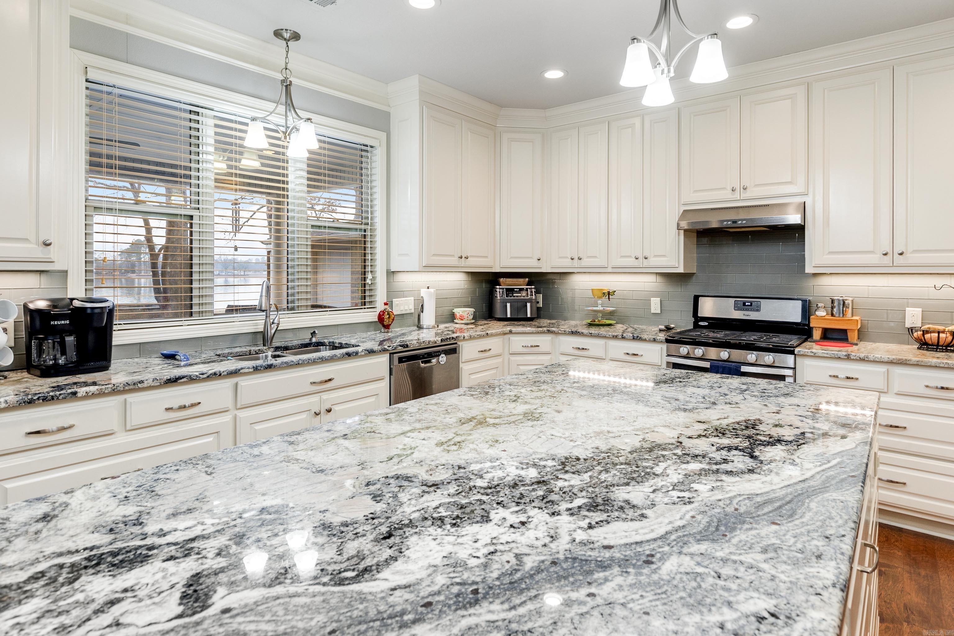 CAROLINE ACRES - Residential