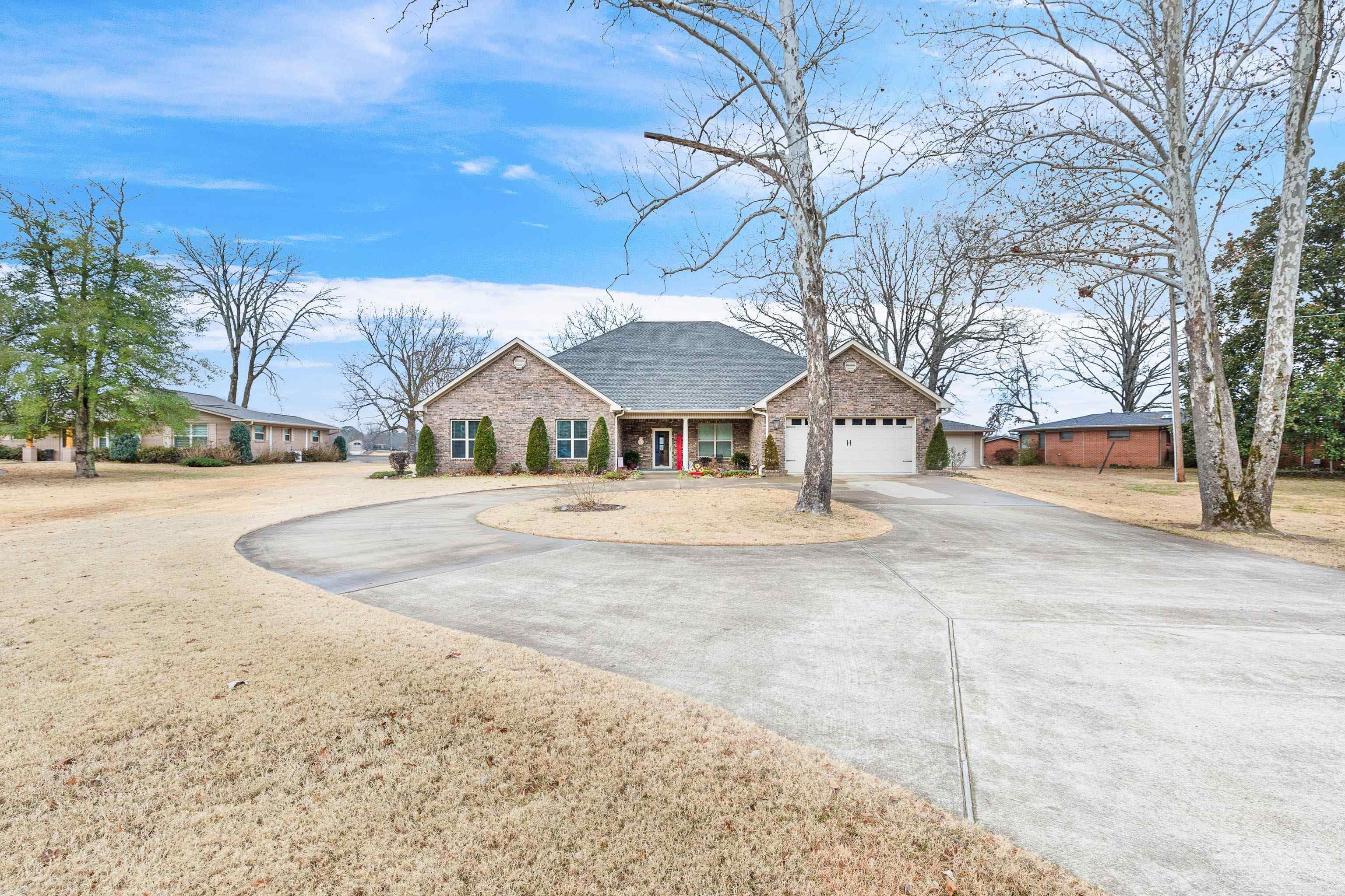 CAROLINE ACRES - Residential