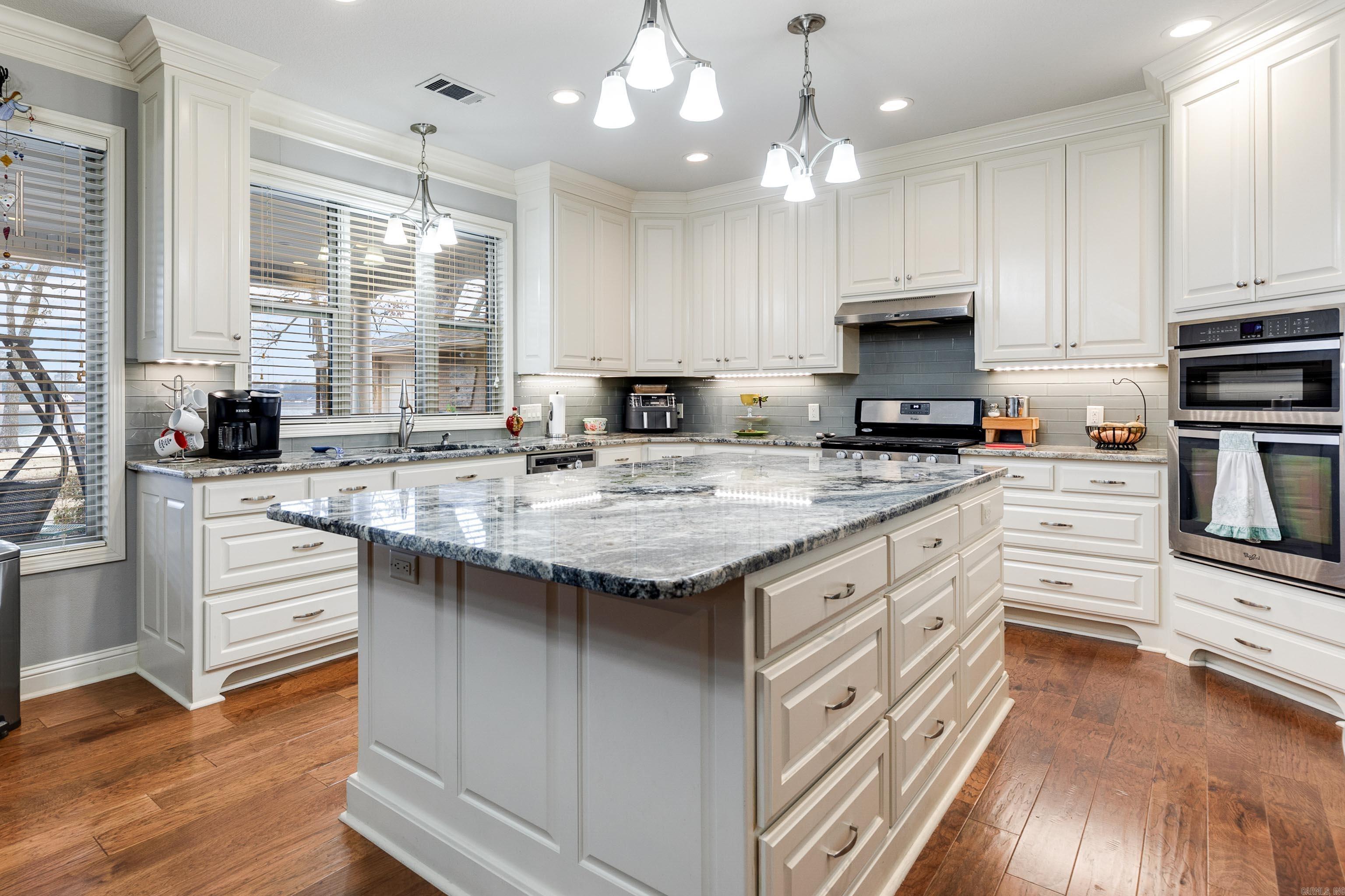 CAROLINE ACRES - Residential