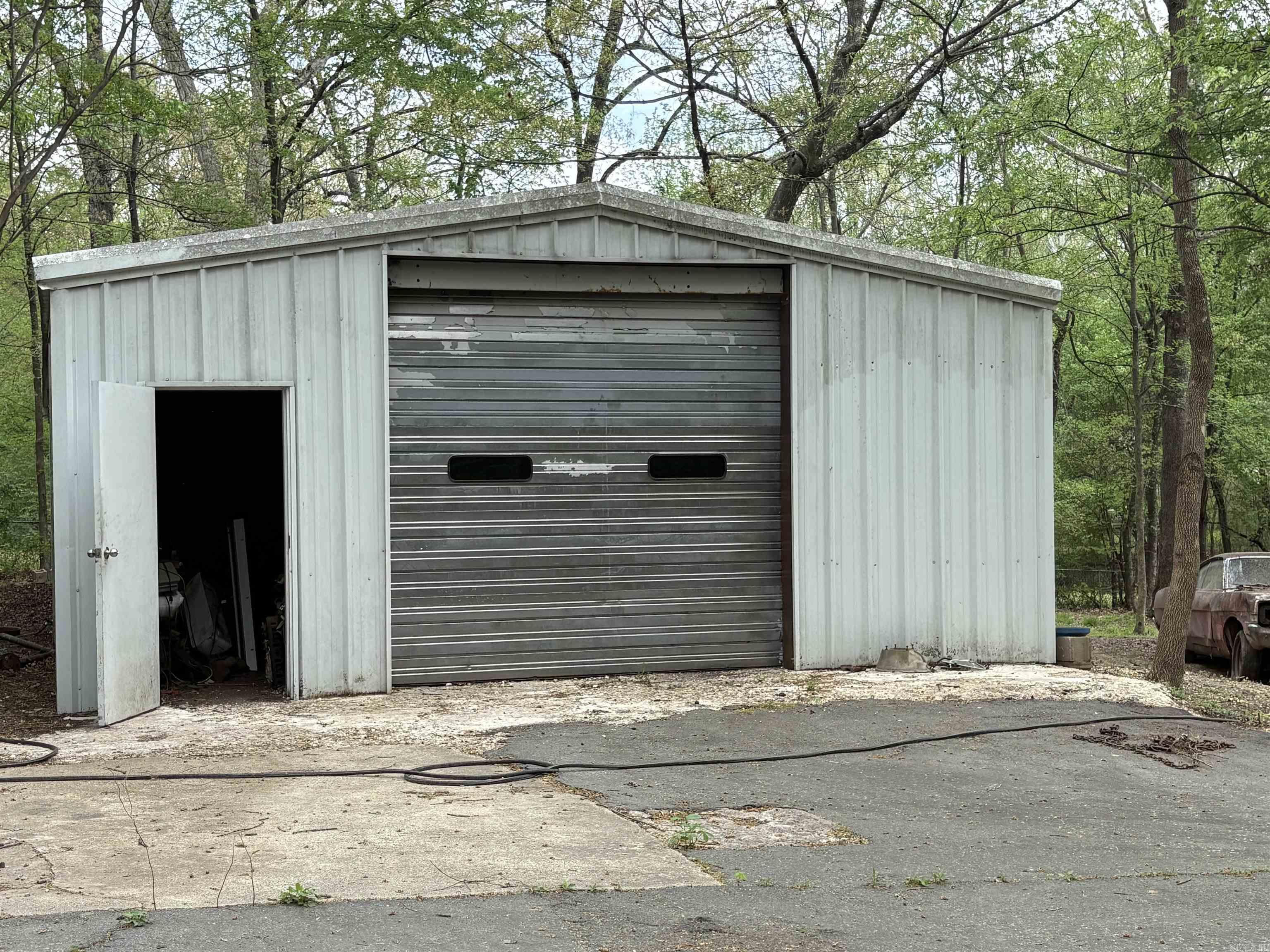 PEBBLE LAKE - Residential
