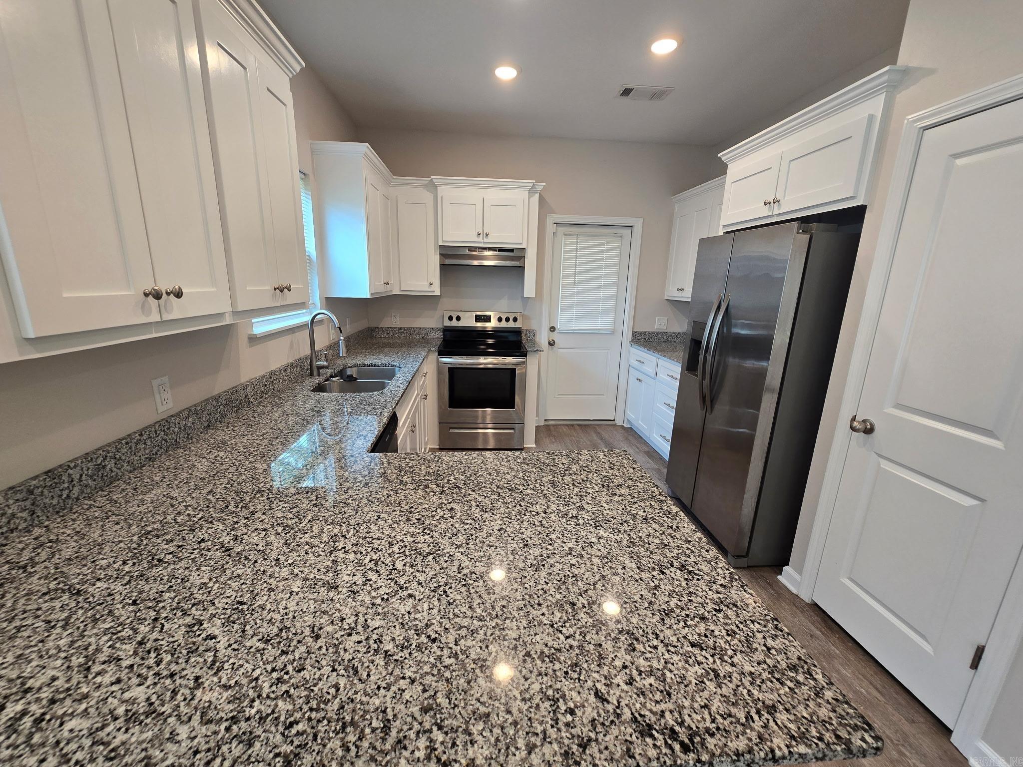 Oak Dale - Residential Lease