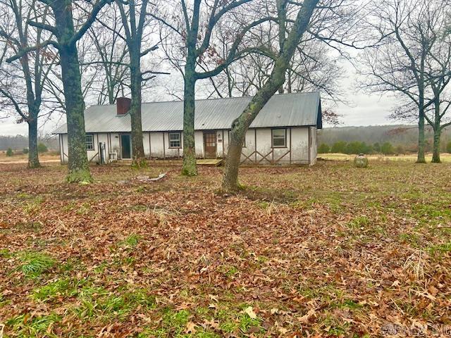 Endless possibilities await in this spacious 4 bedroom,2 Bathroom fixer-upper with over 2200 sq ft of potential. This home sits on 1 acre in the beautiful Mountain View, Arkansas - the Folk Music Capital of the World! Located Just minutes from the White River, Ozark Folk Center State Park, and Blanchard Springs Caverns. The home is only a few minutes to downtown Mountain View and the Courthouse square where Music is live on the weekends. This property is the perfect opportunity for a renovation project. With ample space and a prime location, this home offers the chance to create your dream property, or rental property in one of the Ozarks' most desirable areas. Don't miss out on the opportunity to see it for yourself. Call today to schedule your own private tour.