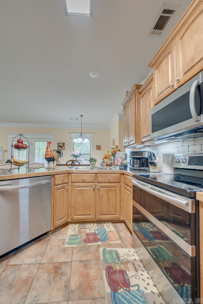 DOGWOOD ESTATES - Residential