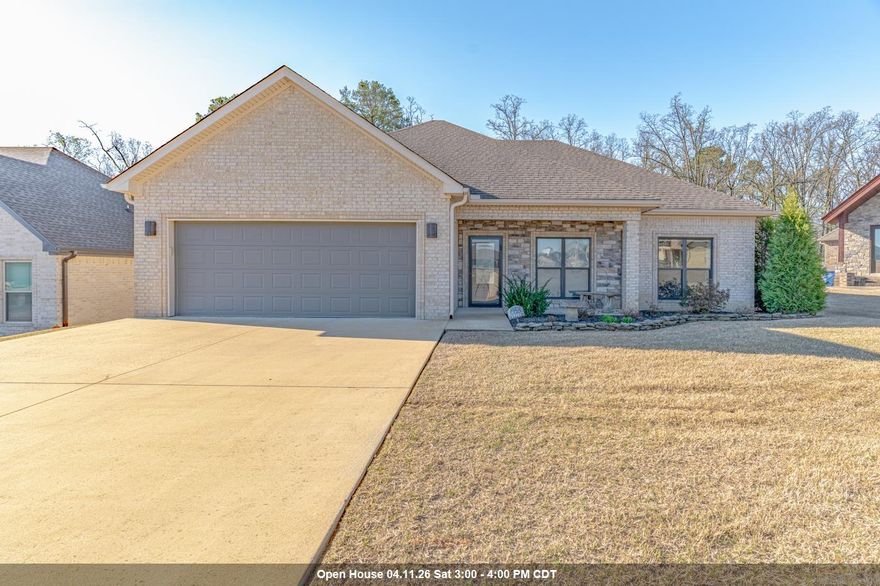 Welcome to Market 1277 Sullivan Circle of the Madison Estates Sub. in Jonesboro, Arkansas within the Nettleton School District. Situated on a .22 +/- manicured lot is a 2018 built home wrapped in brick & stone, topped w/ architectural shingles, and accented by a covered front porch, screened back patio, 2 car garage, guttering, and established landscaping. The interior holds 1,928 sf of well laid out living space w/ an open concept living/kitchen/dining area. The living room features a vaulted ceiling, while the eat-in kitchen includes a granite topped island w/ bar seating, stainless steel appliances, and ample cabinet & countertop space. The primary suite offers a walk-in closet and en-suite w/ dual granite topped vanity, soaker tub, and walk-in custom tiled shower. The split floor plan hosts 2 additional bedrooms w/ large closets, plus a flex room suited for a 4th bedroom or office. Additional features include all electric utilities, move-in ready condition, generous storage, and a wooden privacy fenced backyard w/ tree-lined views. Conveniently located near Craighead Forest Park w/ easy access to Interstate 555. Call today to schedule your tour and make this house your home.