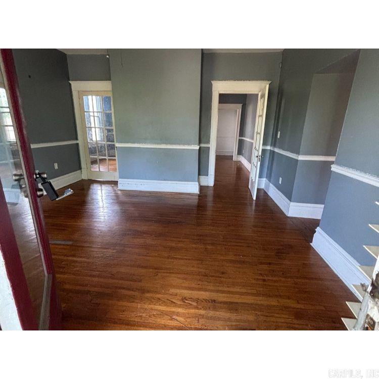 JONES & WORTHEN - Residential