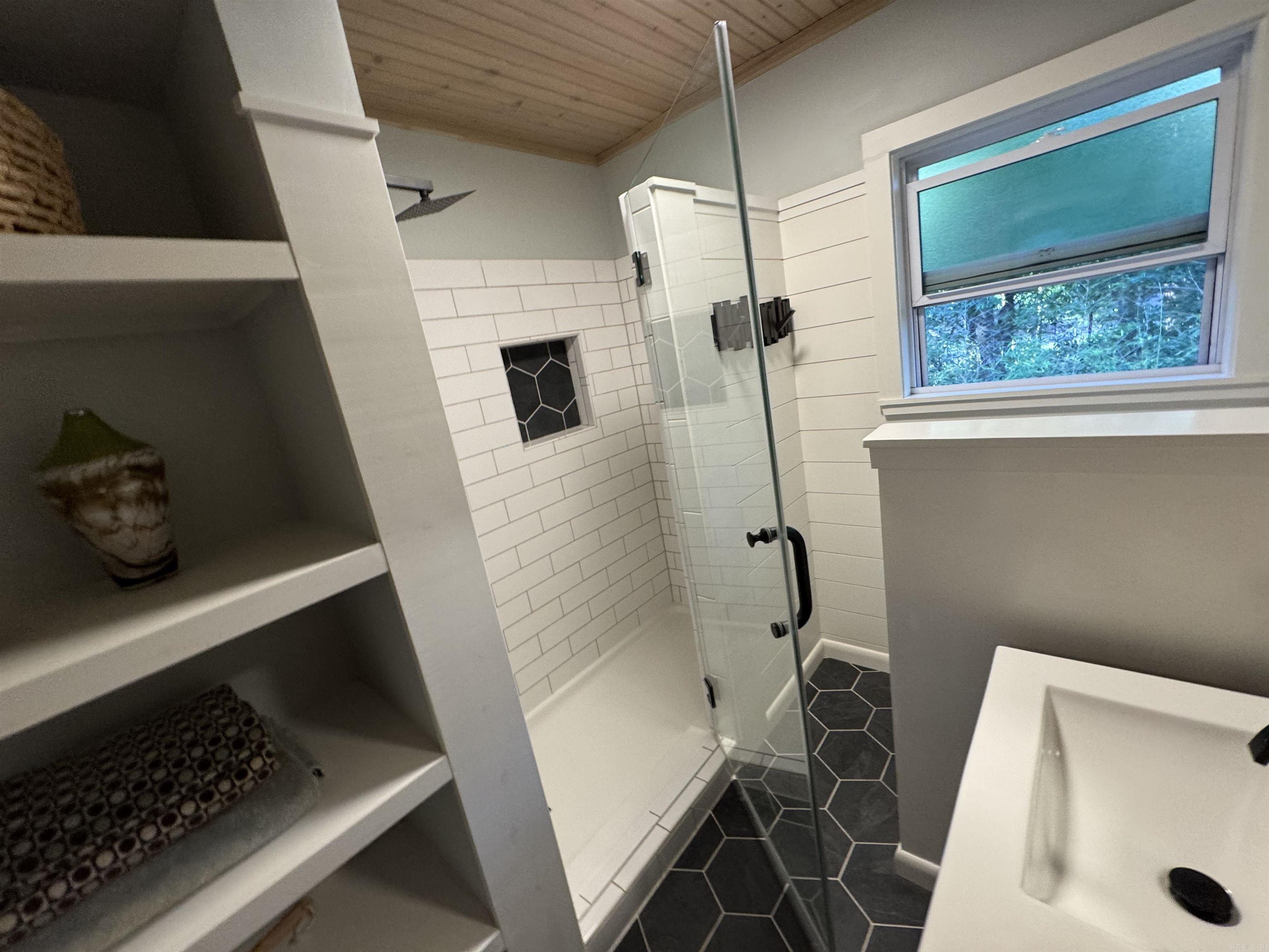 HSR BLK - Residential