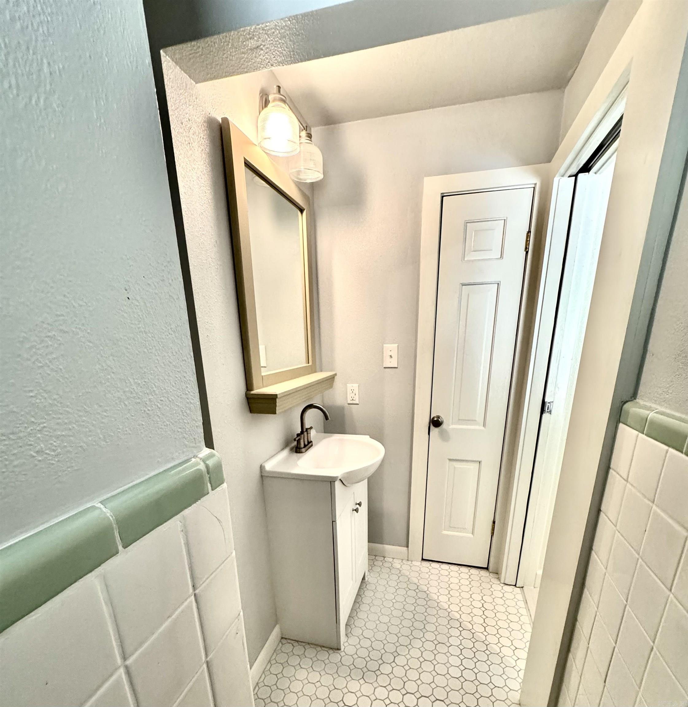 HSR BLK - Residential