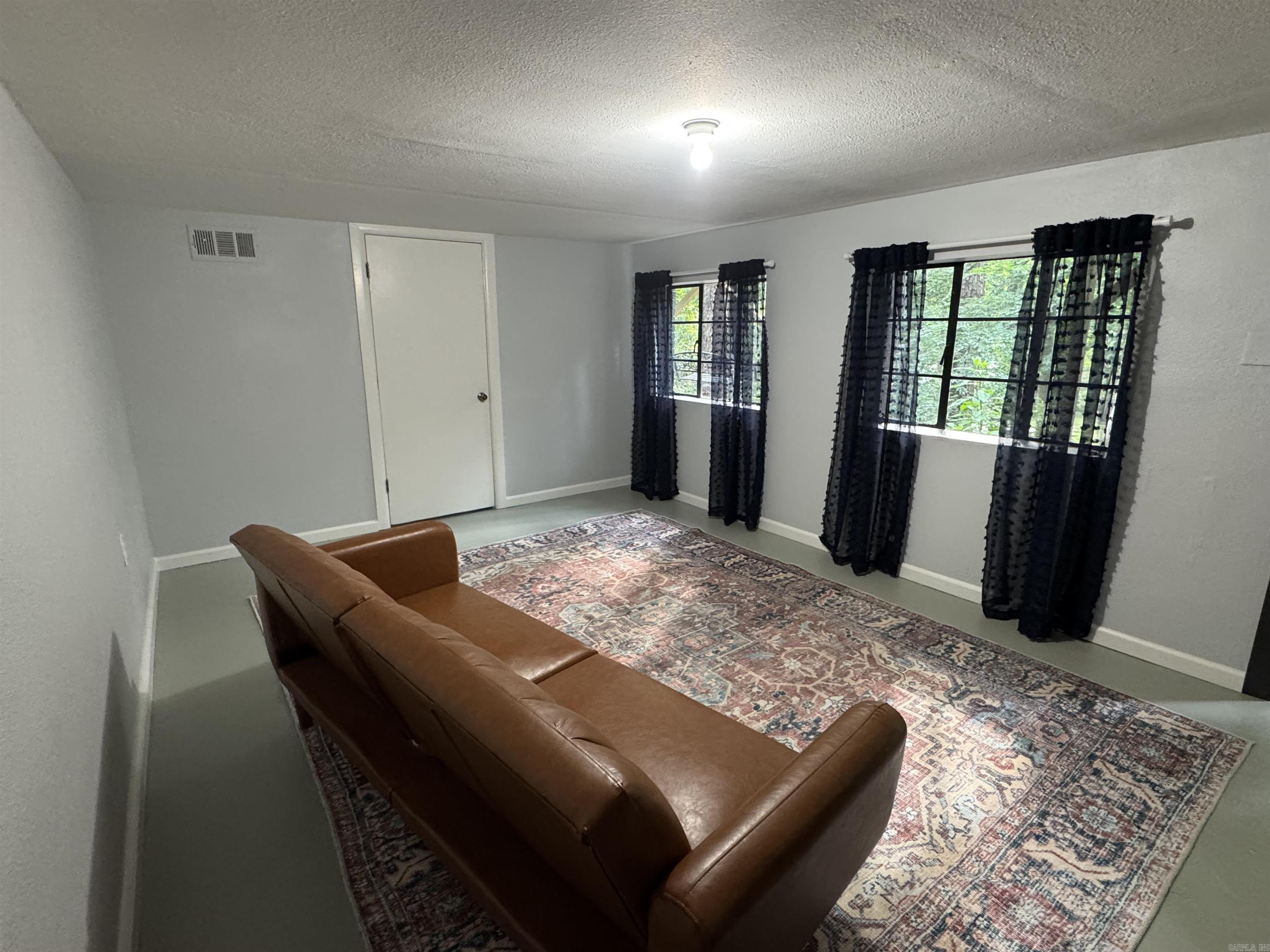 HSR BLK - Residential