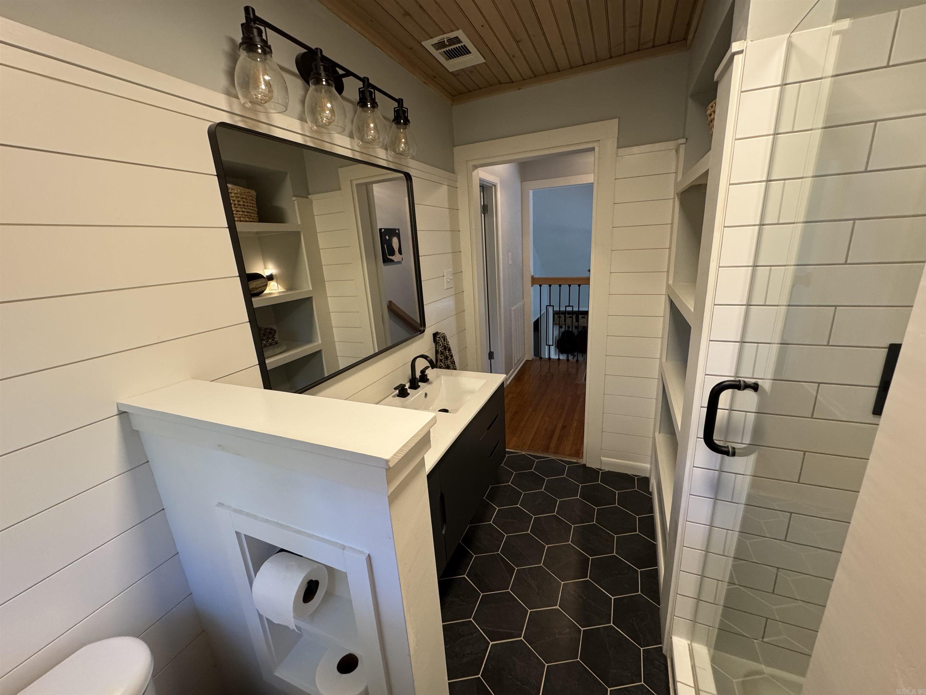 HSR BLK - Residential