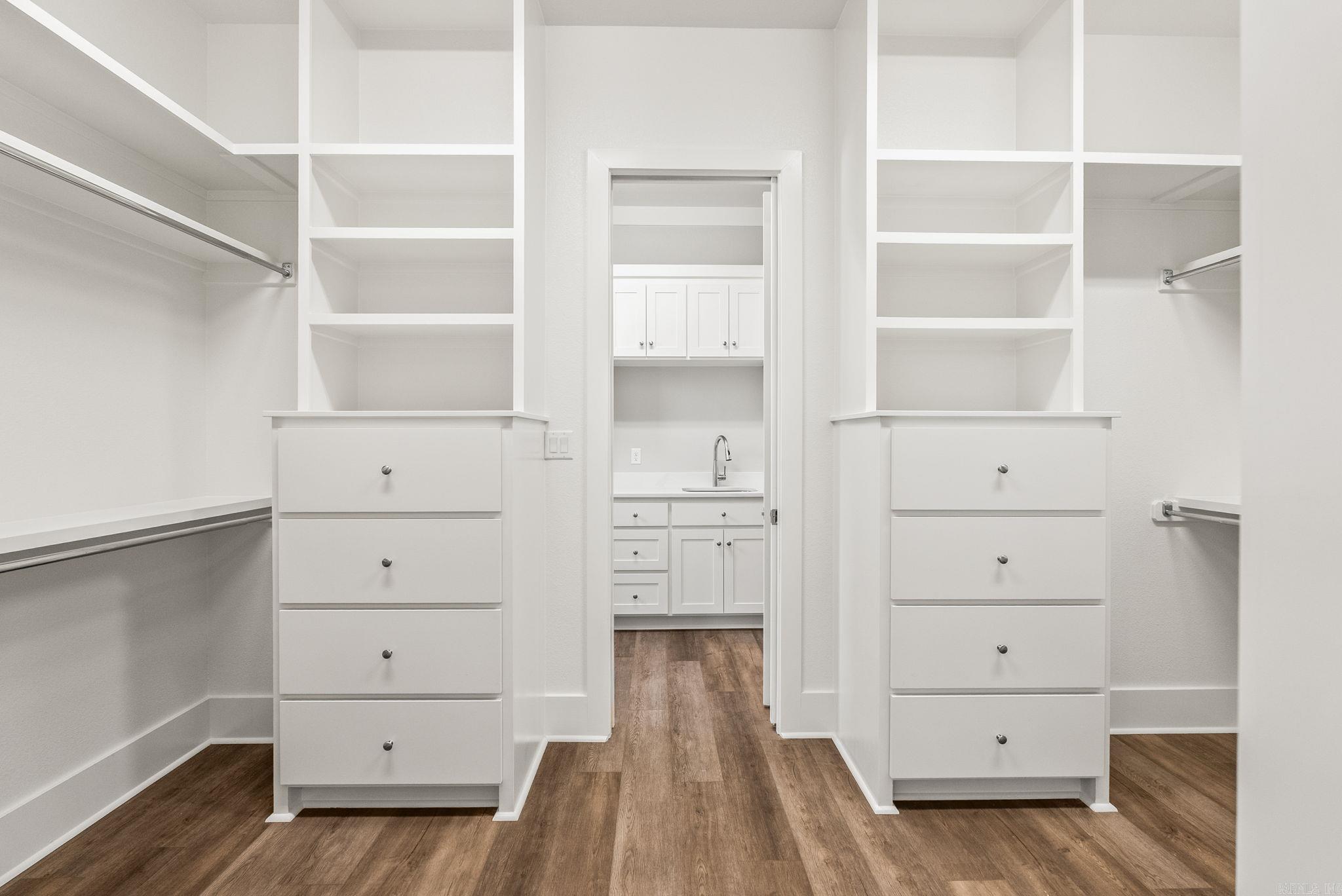 COUNTRY CLUB OF AR THE PH XXIV-C - Residential