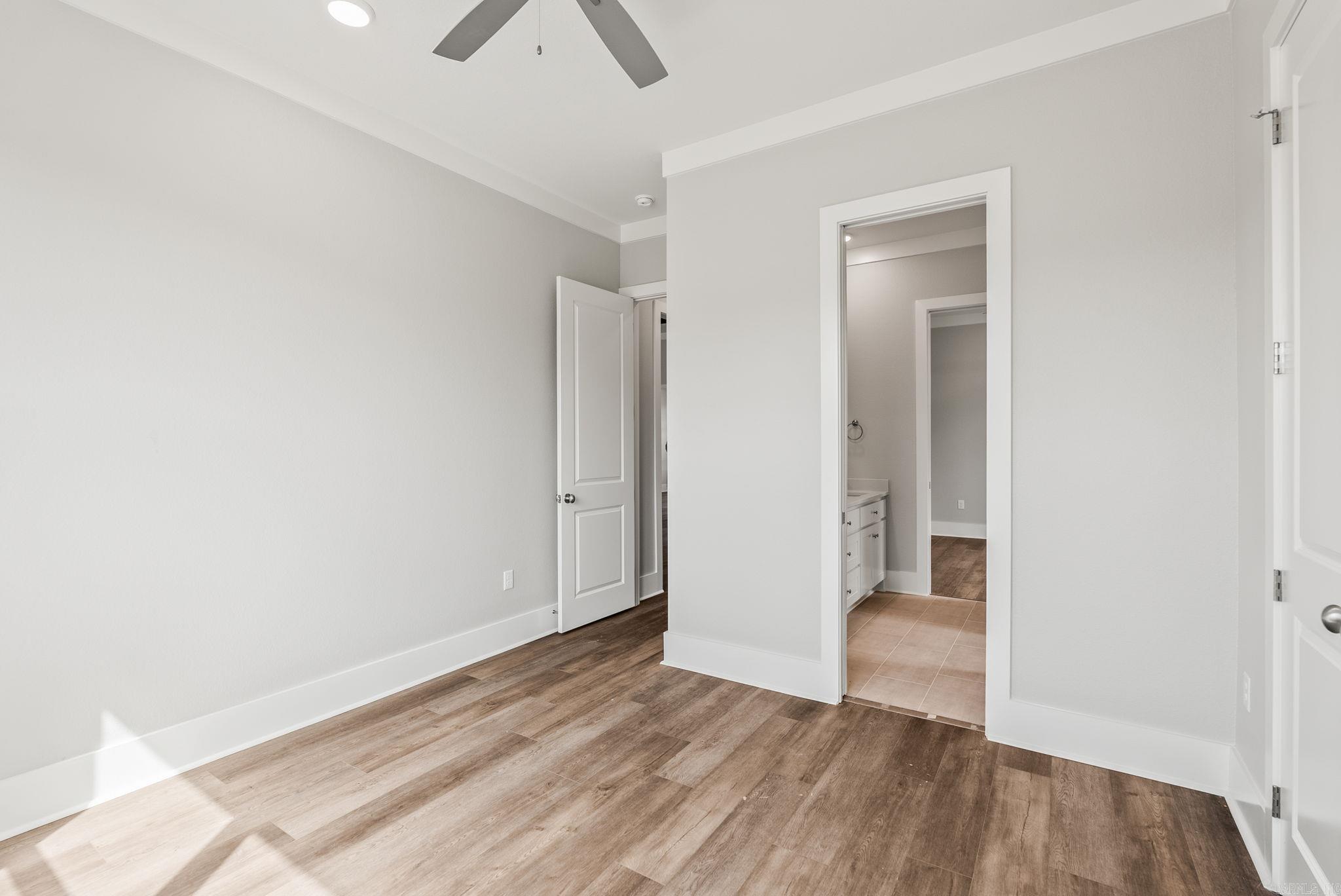 COUNTRY CLUB OF AR THE PH XXIV-C - Residential