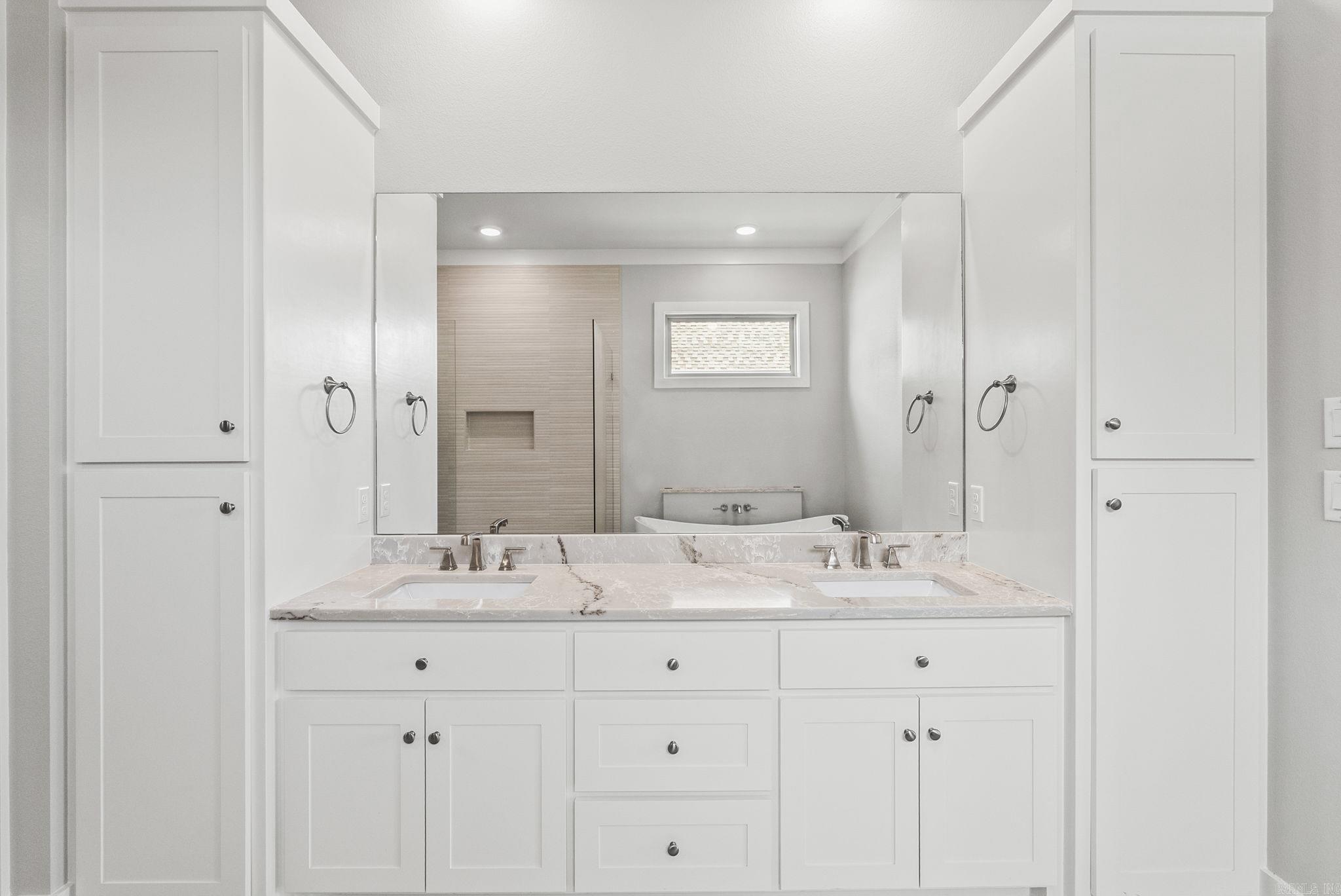 COUNTRY CLUB OF AR THE PH XXIV-C - Residential