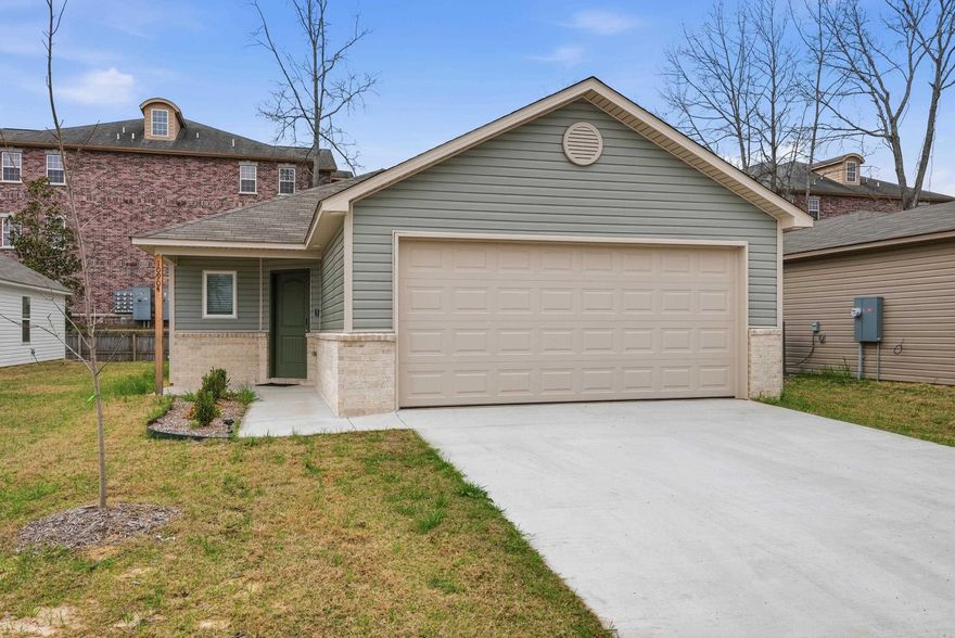 Charming house outside the hustle and bustle of Little Rock that is waiting for you to call home while you're here. Shared living/dining space perfect for enjoying time together. Breakfast bar with stools for extra dining options. Stainless steel kitchen appliances and sleek countertops. 1 bedroom set up as a dedicated workspace with desks and monitors. The master bedroom has a walk-in closet with extra storage options. Close to shopping, dining and much more with easy access to the interstate. There is a 30 day minimum for leasing. Pet deposits may be applied.