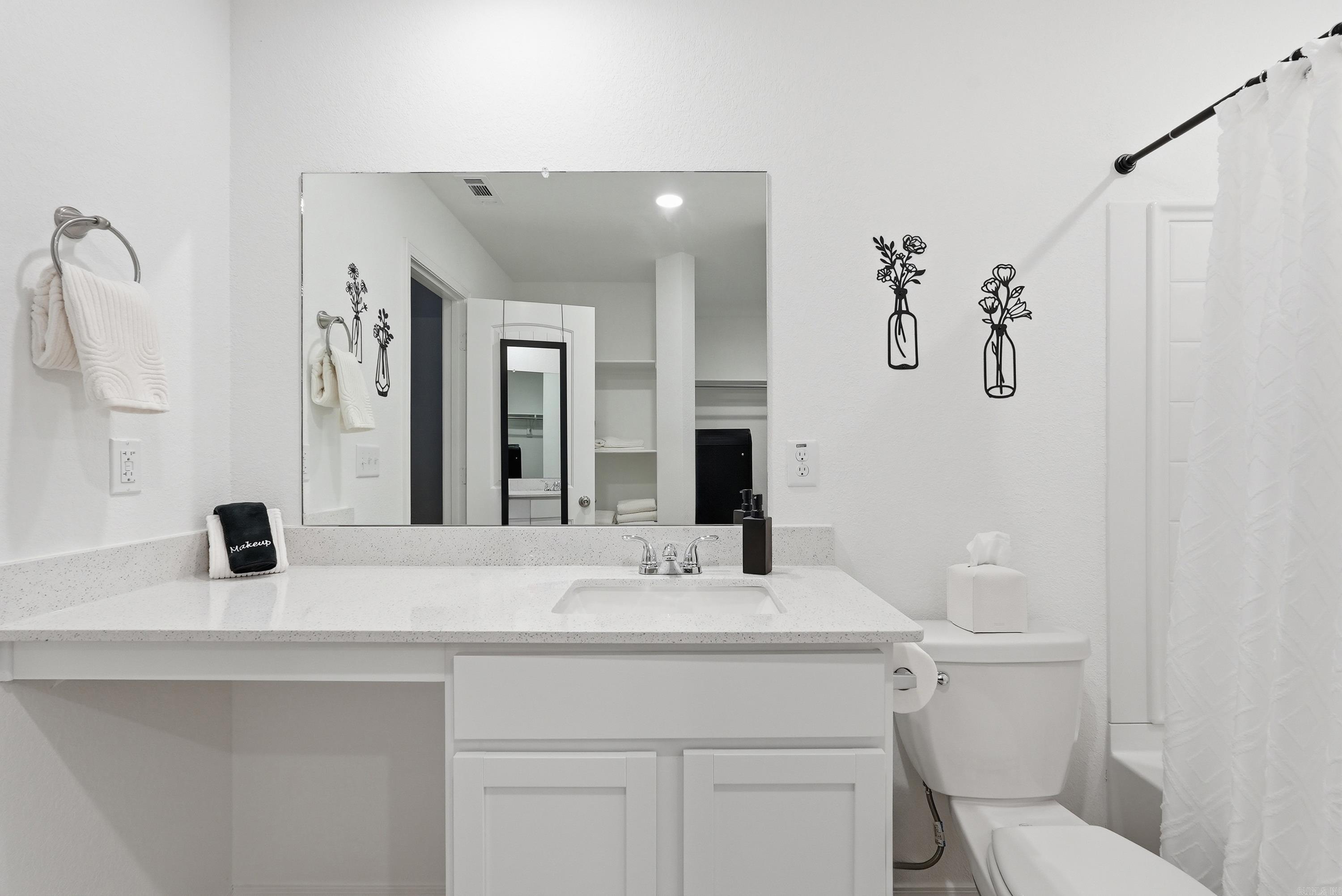 WHITE OAK CROSSING - Residential Lease