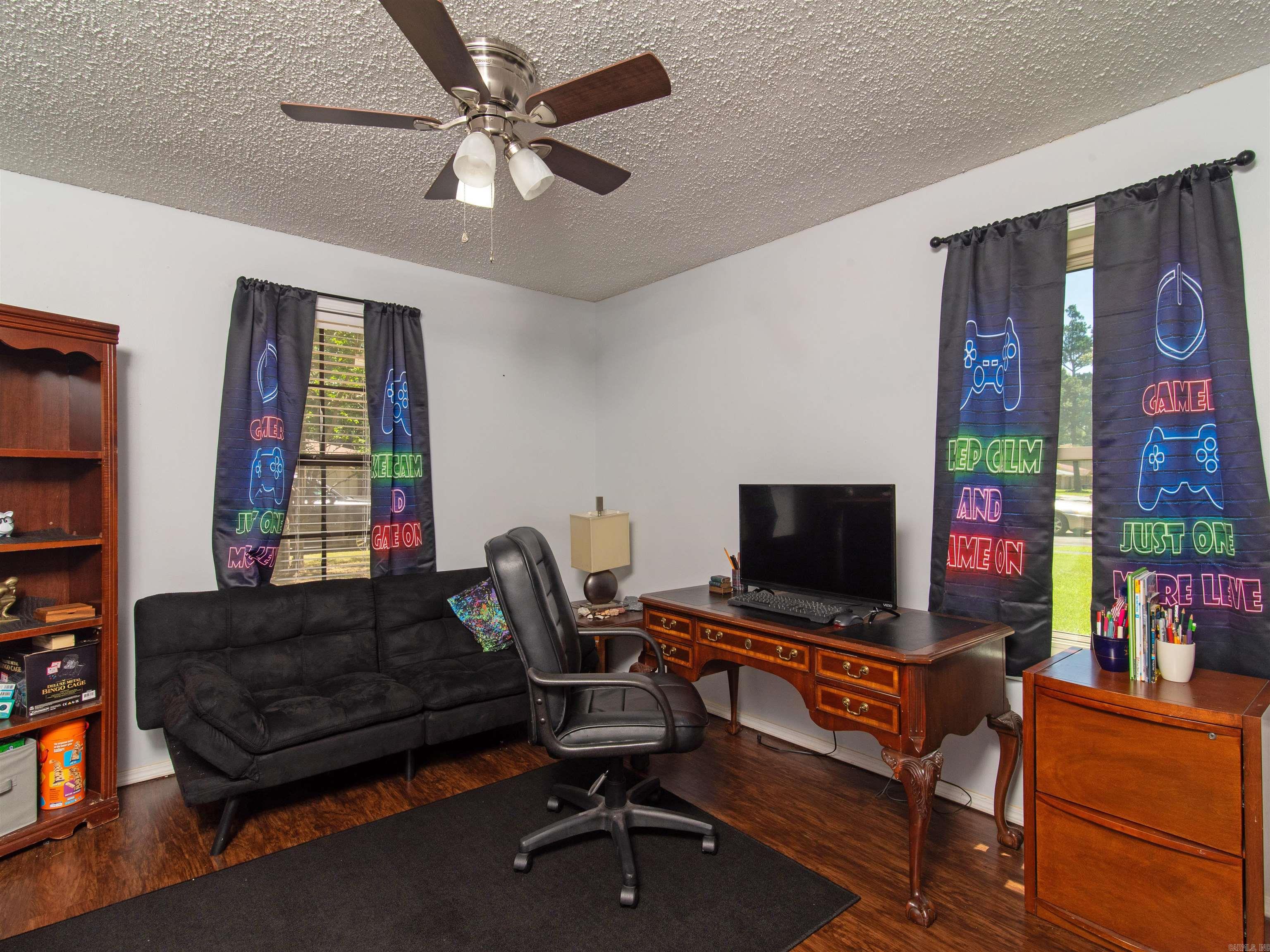 INDIAN HILLS PHASE - Residential