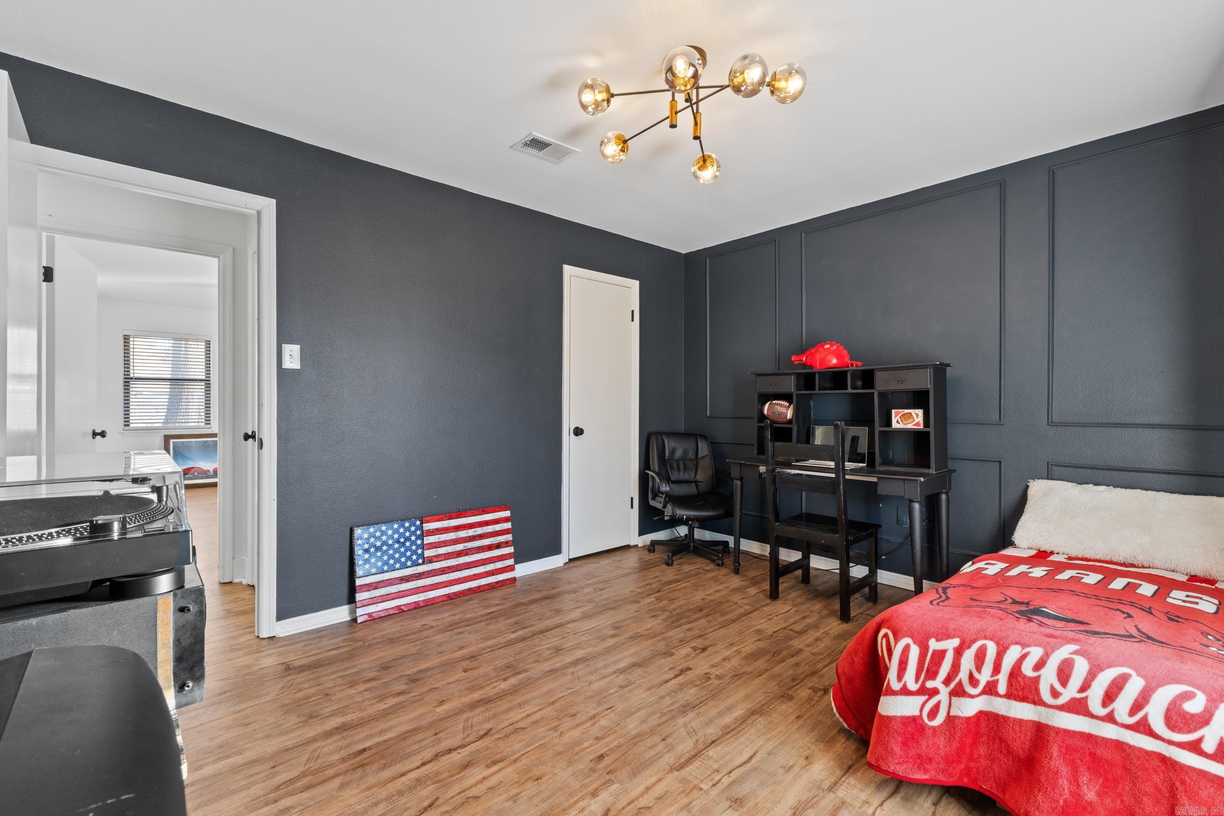 TUCKER CREEK - Residential