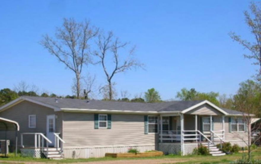 Manufactured home 4 Bedrooms, 2 Bathroom plus Bonus room.