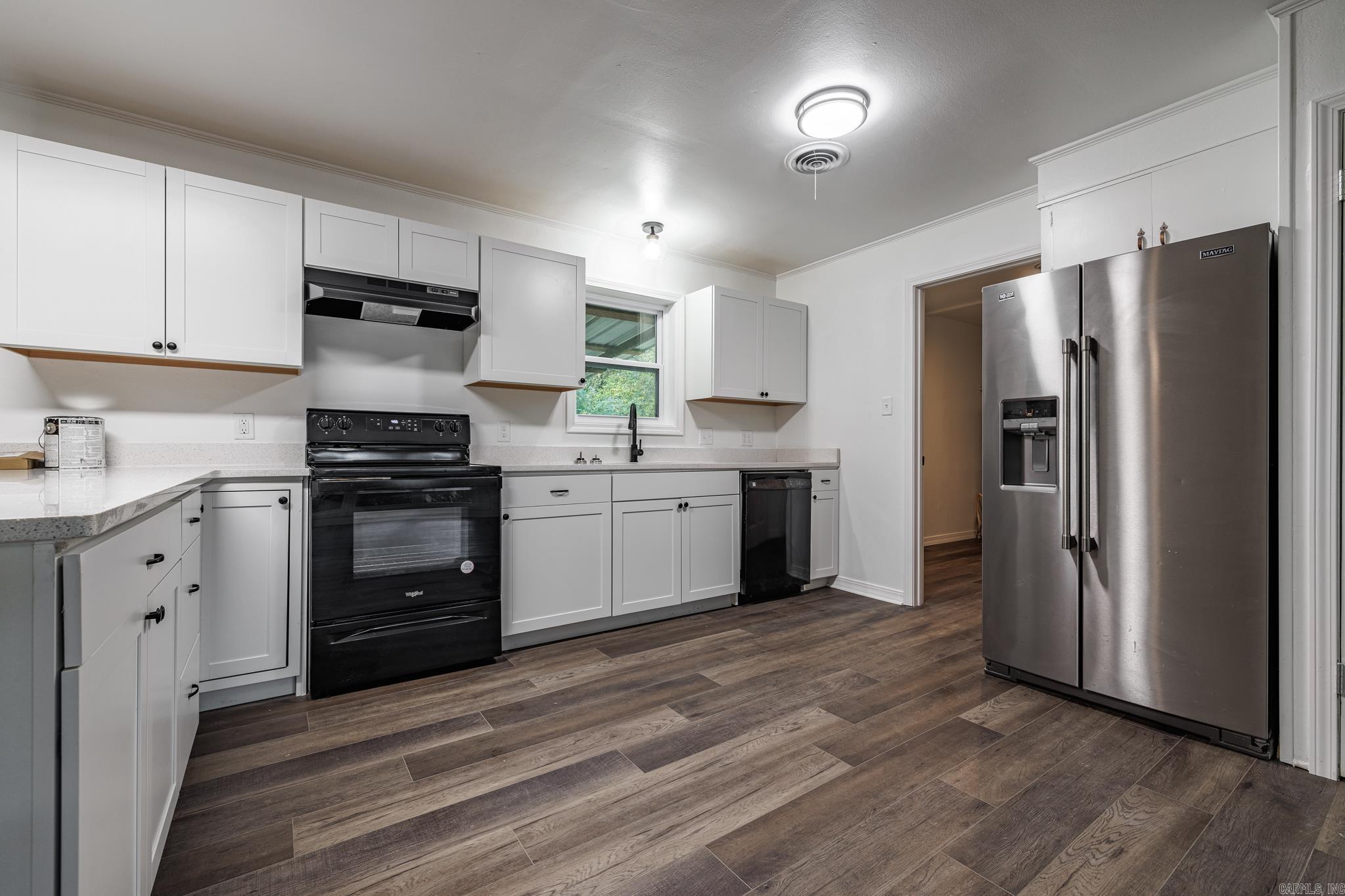 PINE MANOR ADDN - Residential