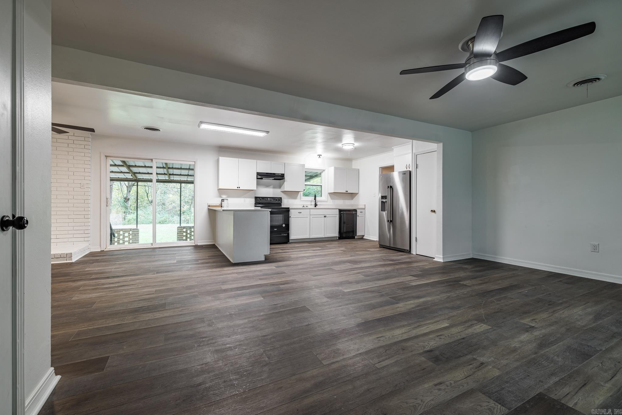 PINE MANOR ADDN - Residential