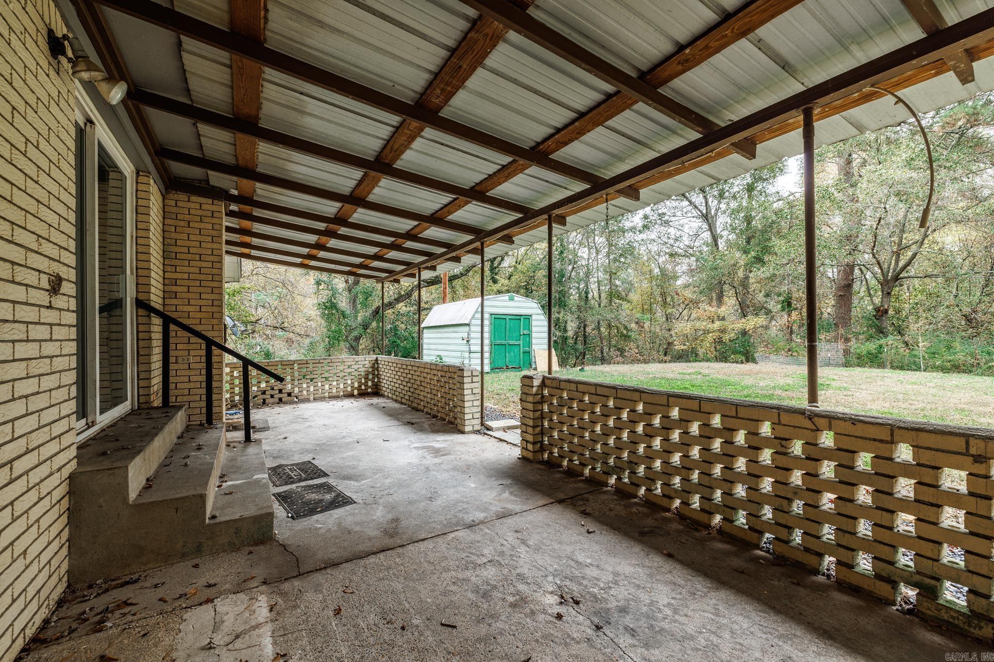 PINE MANOR ADDN - Residential