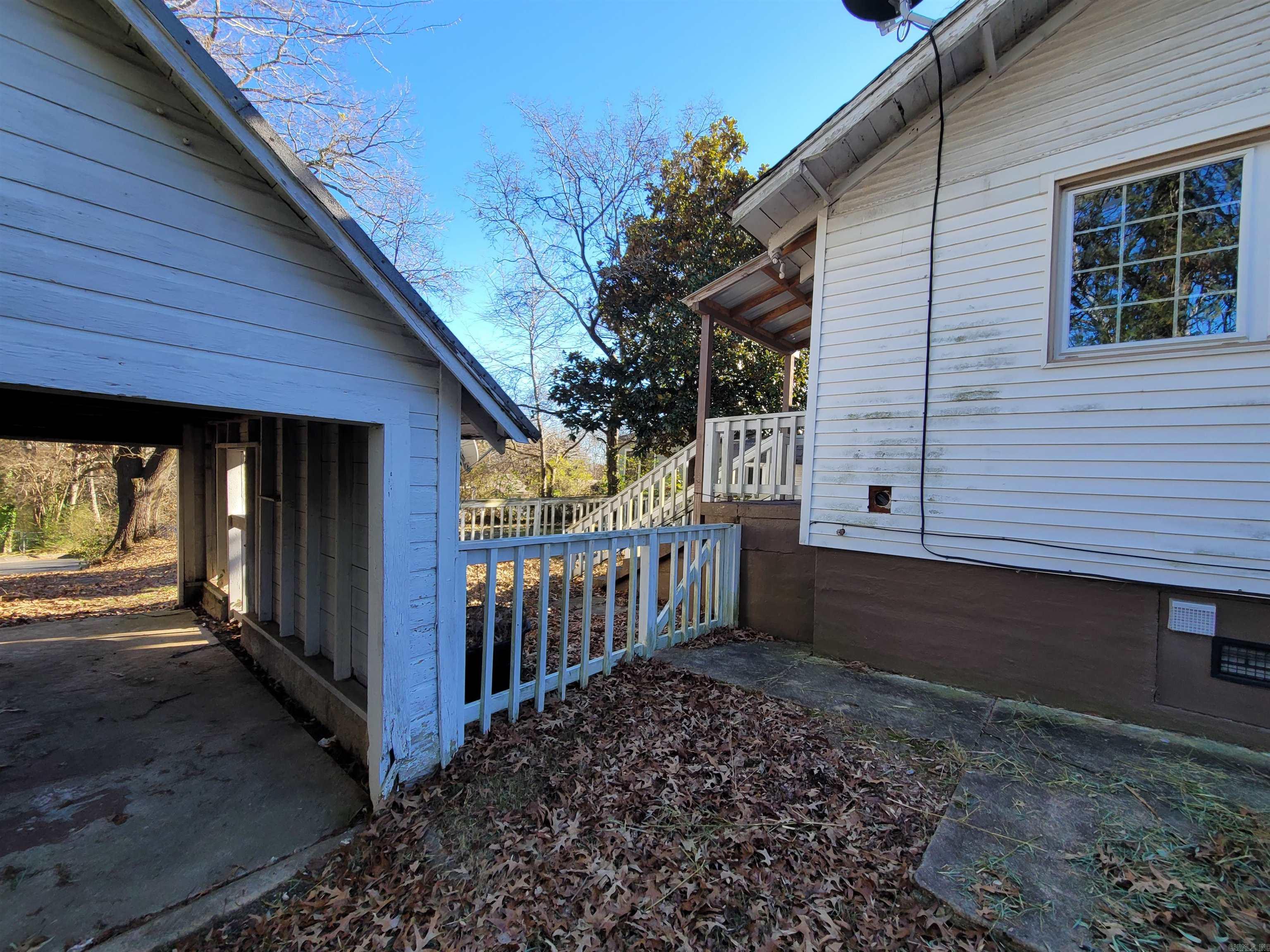 Dierks-Hays - Residential Lease