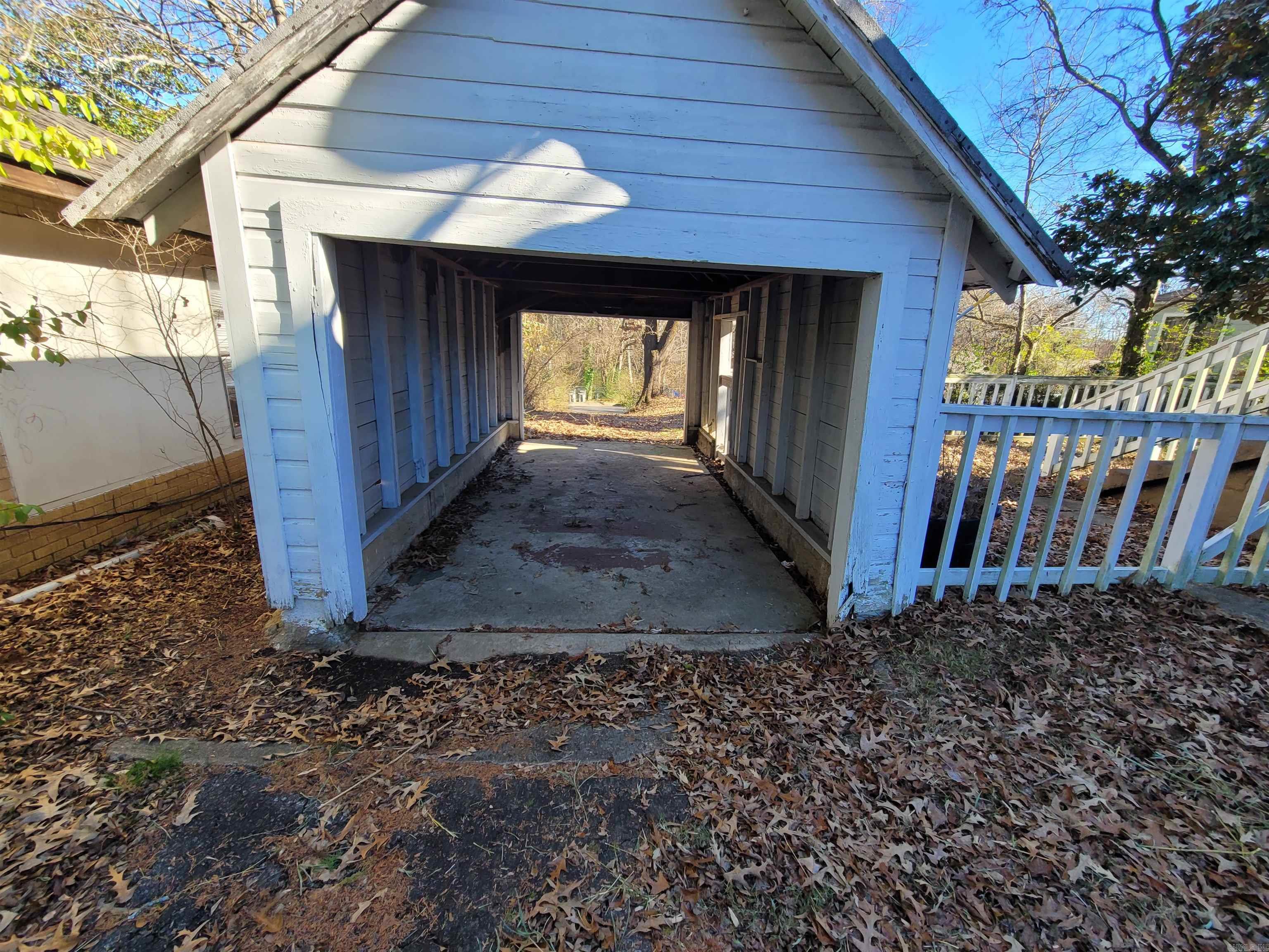 Dierks-Hays - Residential Lease