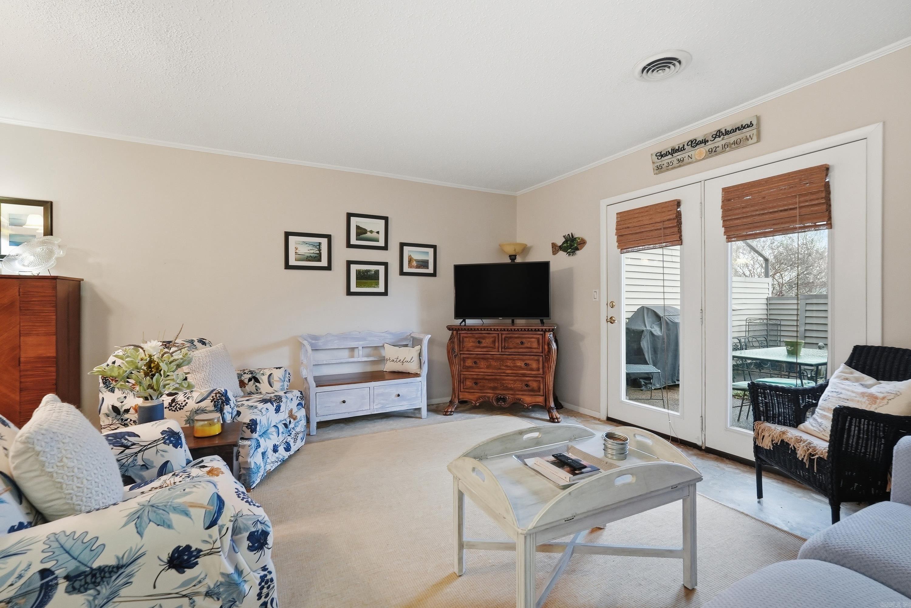 LAKEWOOD HILLS CONDO - Residential