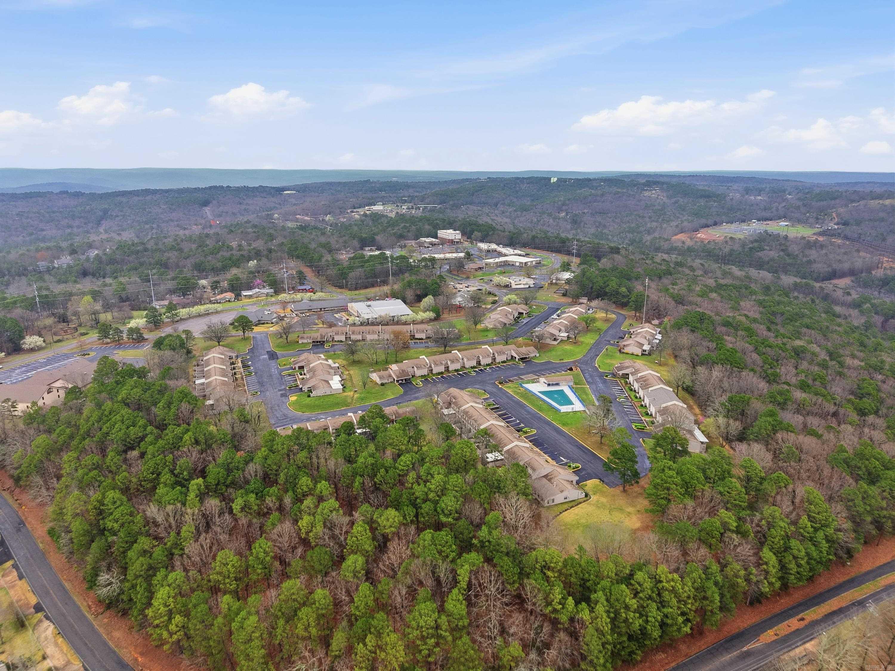 LAKEWOOD HILLS CONDO - Residential