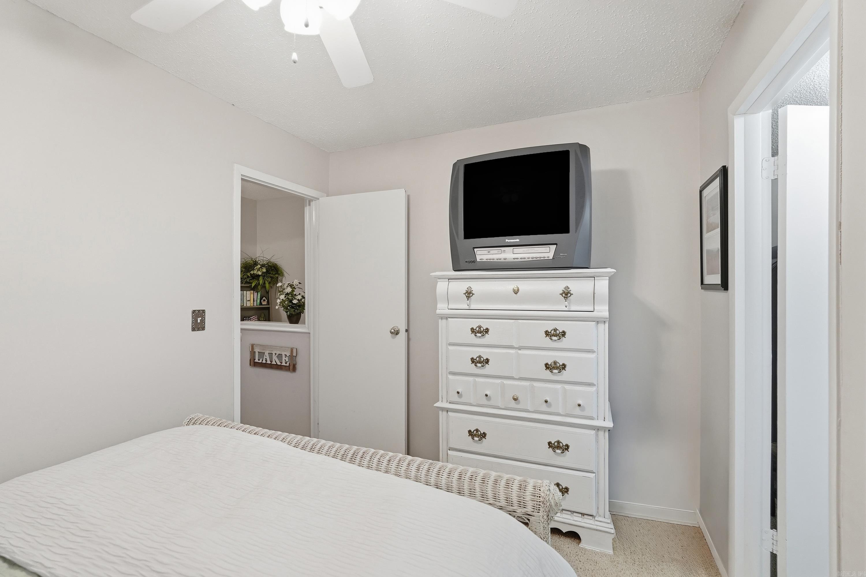 LAKEWOOD HILLS CONDO - Residential