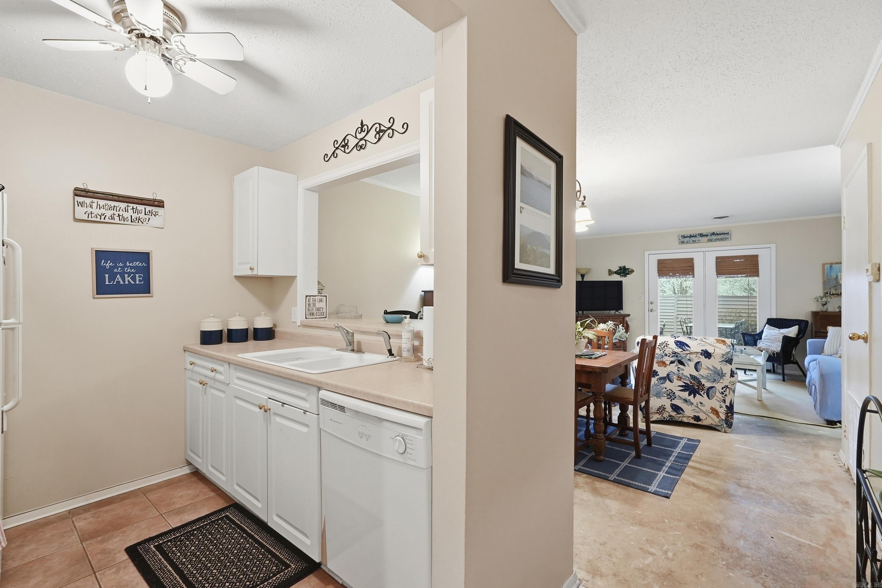 LAKEWOOD HILLS CONDO - Residential