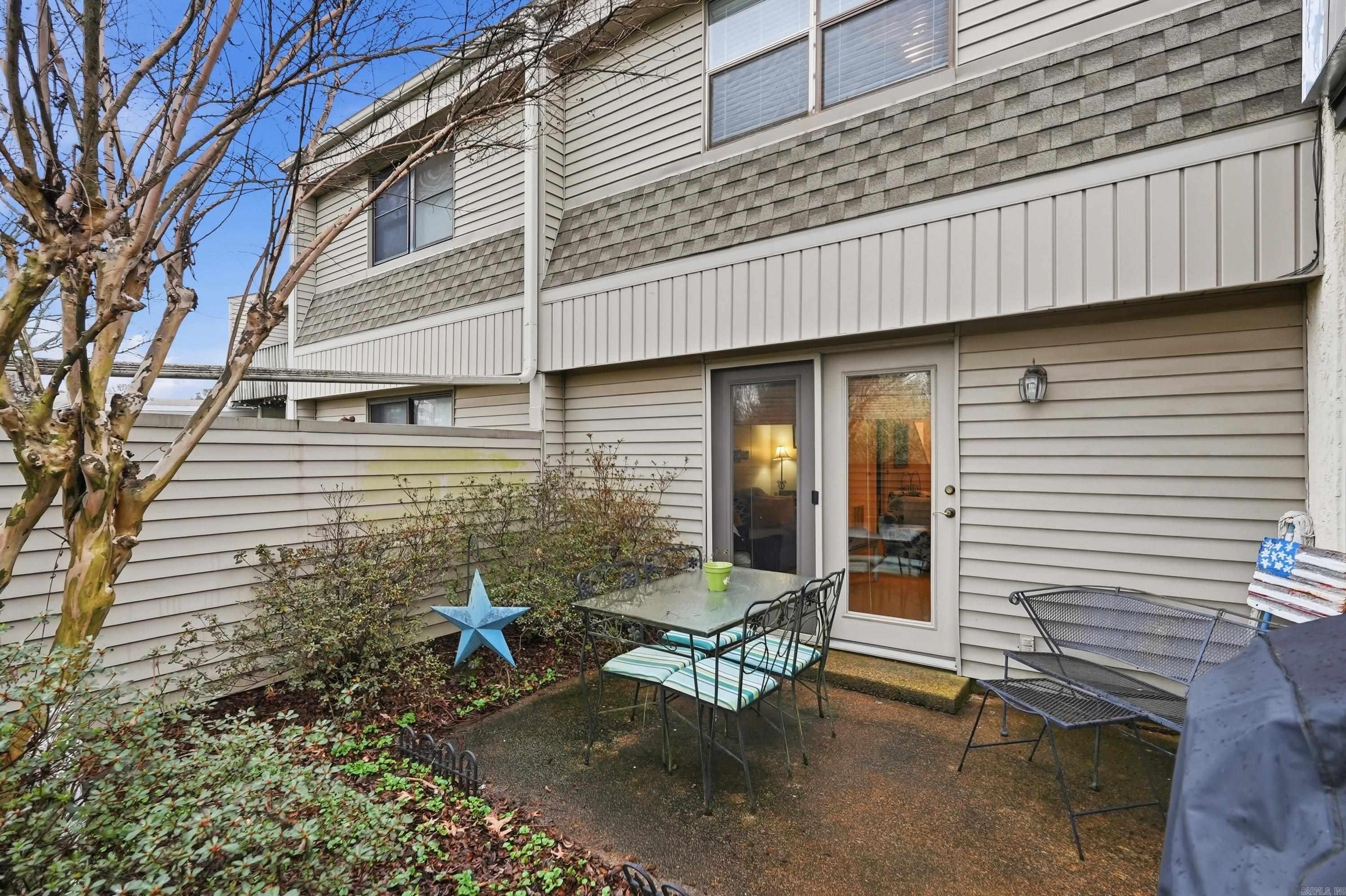 LAKEWOOD HILLS CONDO - Residential