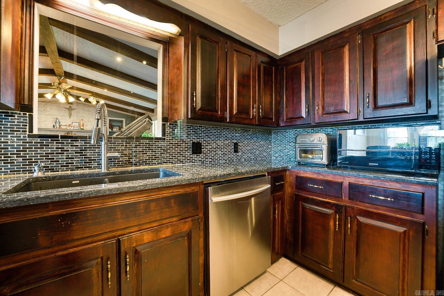 BROADMOOR - Residential