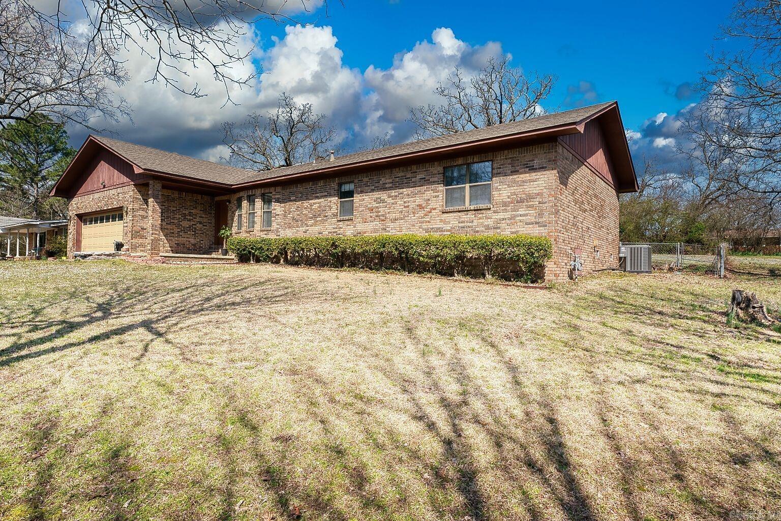 BROADMOOR - Residential