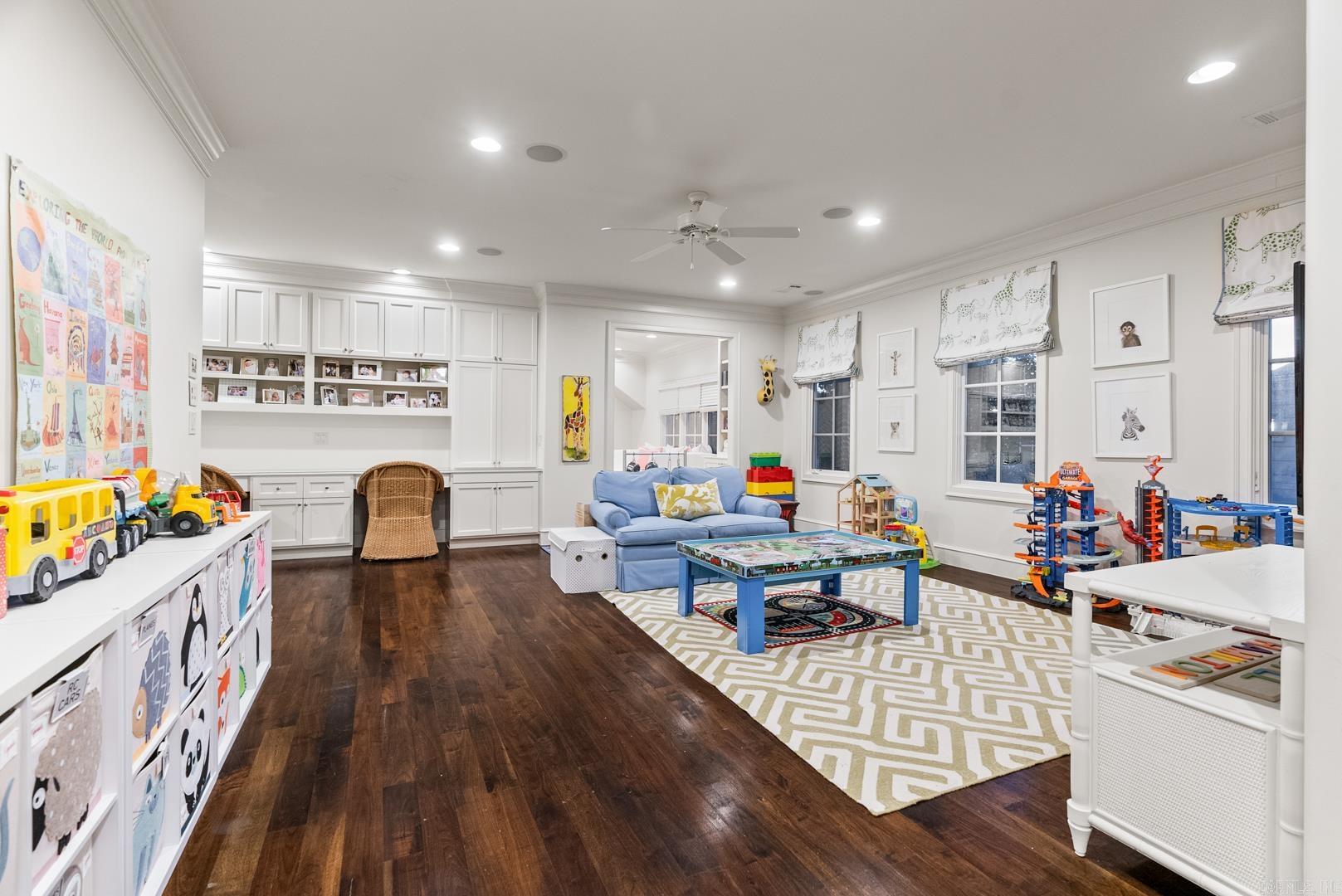 Newtons - Residential