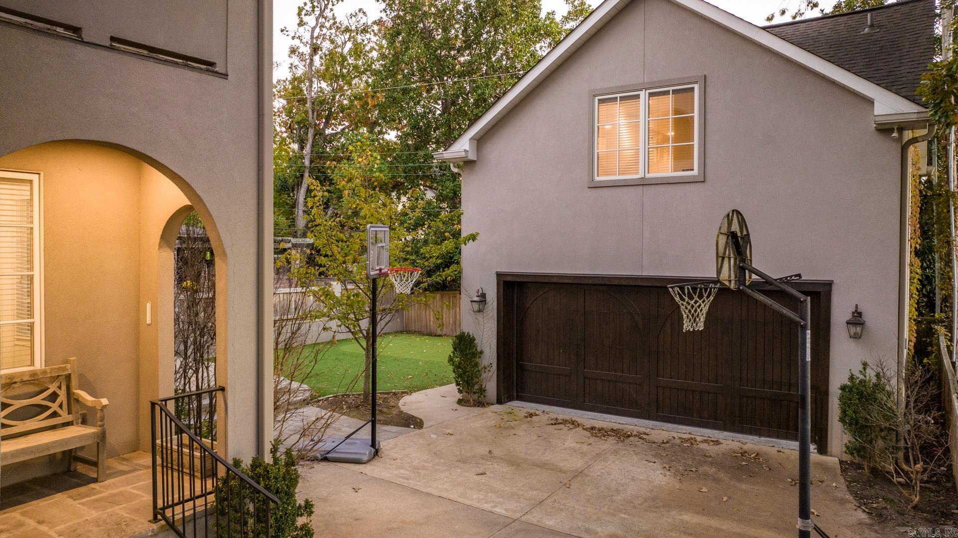 Newtons - Residential